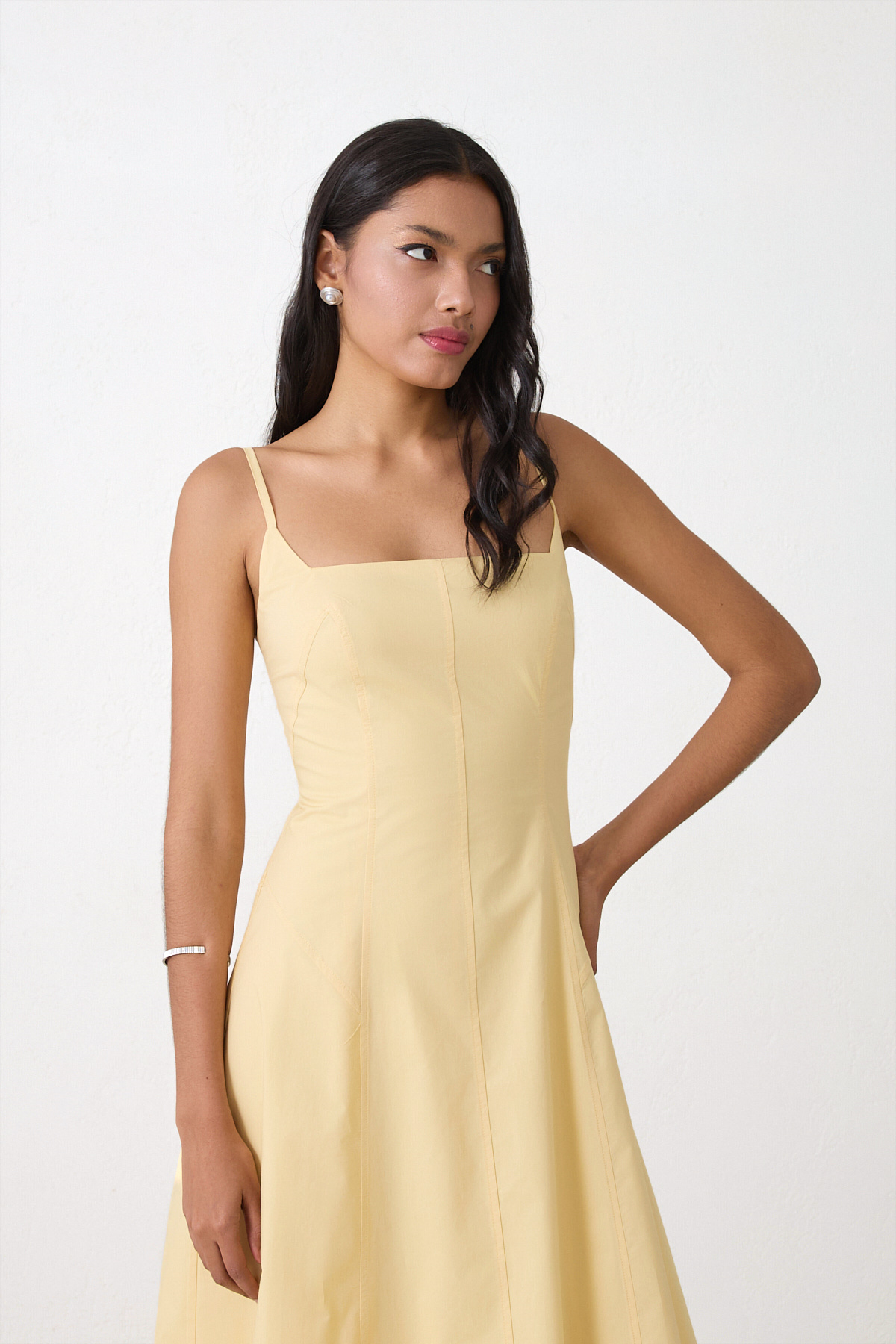 Tereyağ Sarısı Dar Kalıp %100 Pamuklu Askılı Belden Oturtmalı Midi Boy Dar Kalıp Elbise Kadın Günlük Elbise modelleri