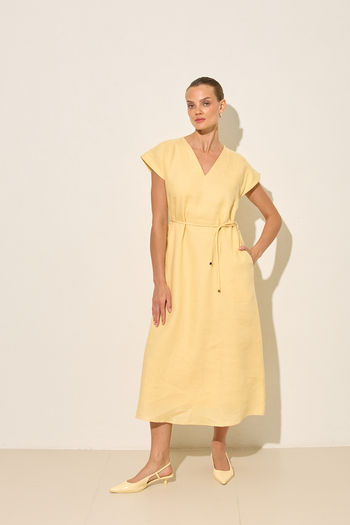 Tereyağ Sarısı V Yaka Kol Ve  Belden Kemer Detaylı Midi Boy Elbise Kadın Kategorisiz modelleri