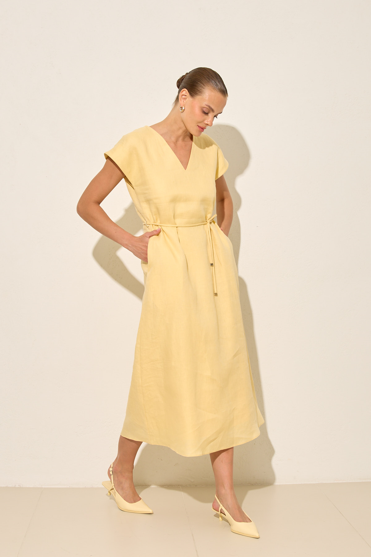 Tereyağ Sarısı V Yaka Kol Ve  Belden Kemer Detaylı Midi Boy Elbise Kadın Kategorisiz modelleri