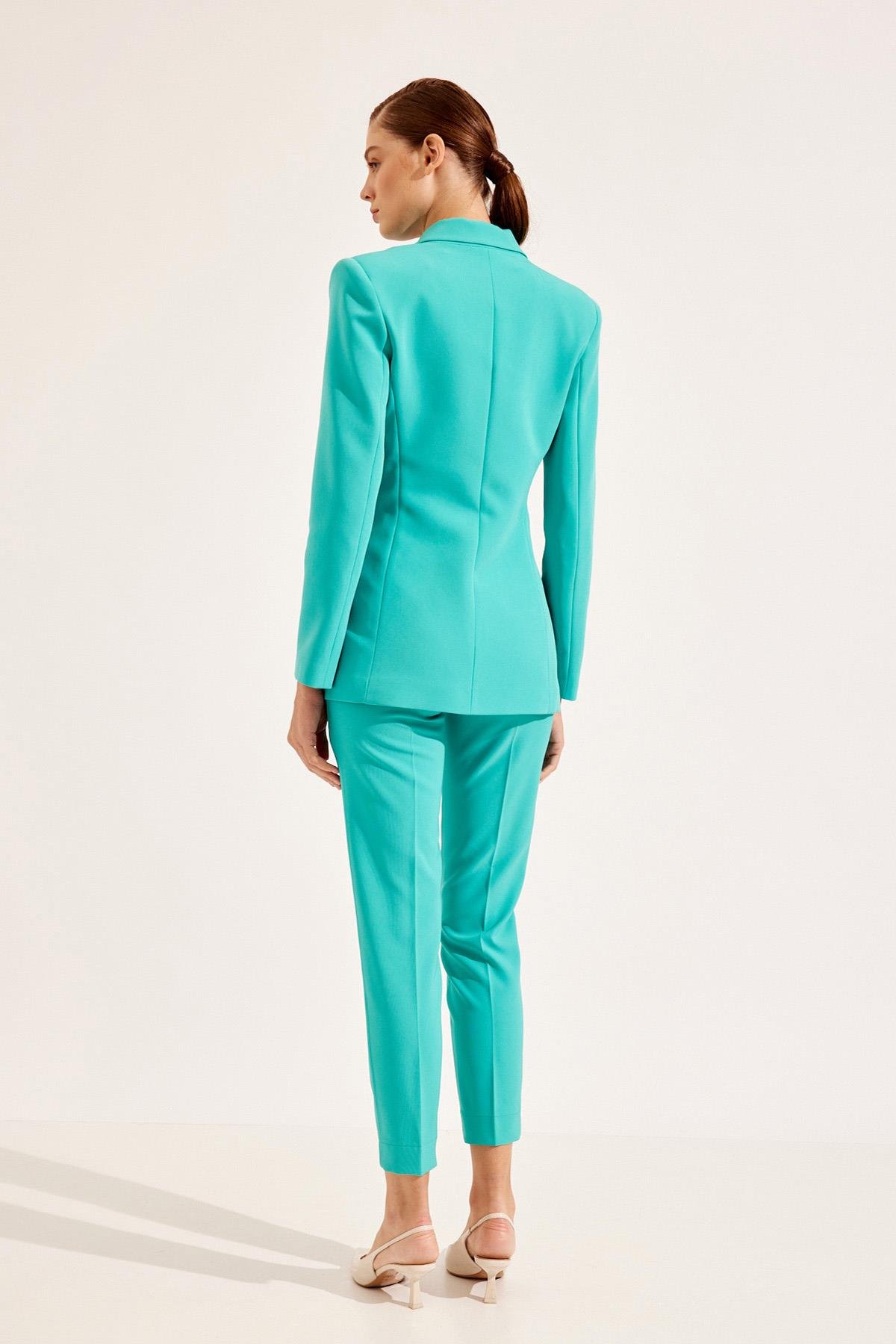 Turkuaz Ceket Yaka  Düğme Kapamalı  Uzun Kollu Ceket Tam Bel  Boru Paça Pantolon Kadın Takım Elbise modelleri