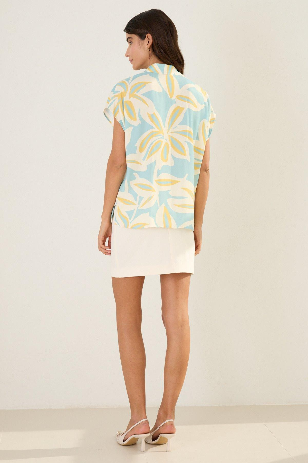 Turkuaz Cep Detaylı Kısa Kollu Desenli Gömlek Kadın Kategorisiz modelleri