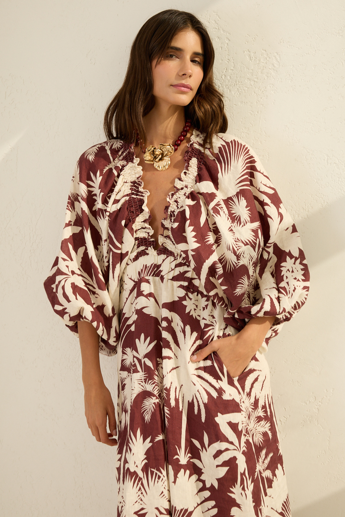 Vişne Yaka Ve Kol Detaylı Belden Oturtmalı Midi Boy Desenli Keten Elbise Kadın Günlük Elbise modelleri