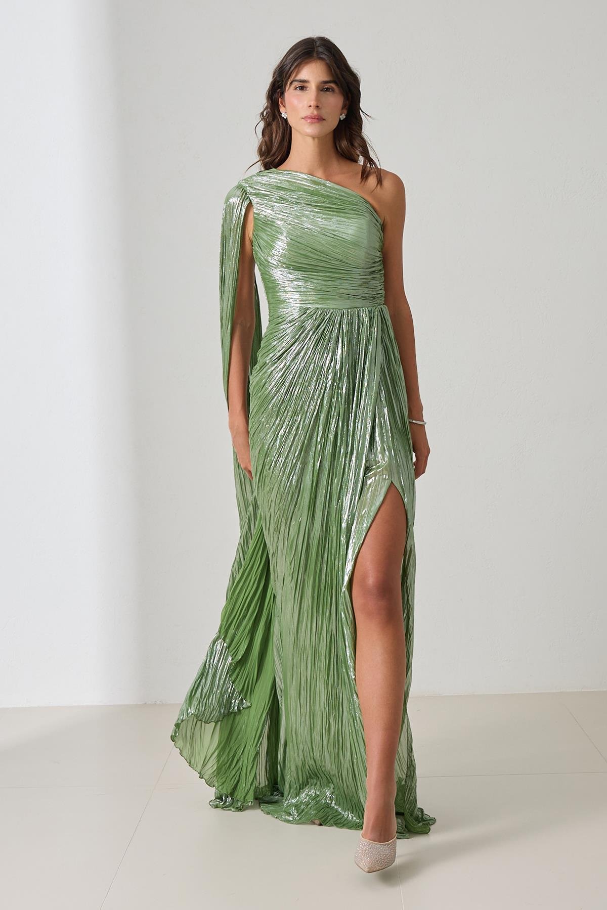 Yeşil Tek Omuz Drape Detaylı Tam Kalıp Uzun Abiye Elbise Kadın Abiye Elbise modelleri