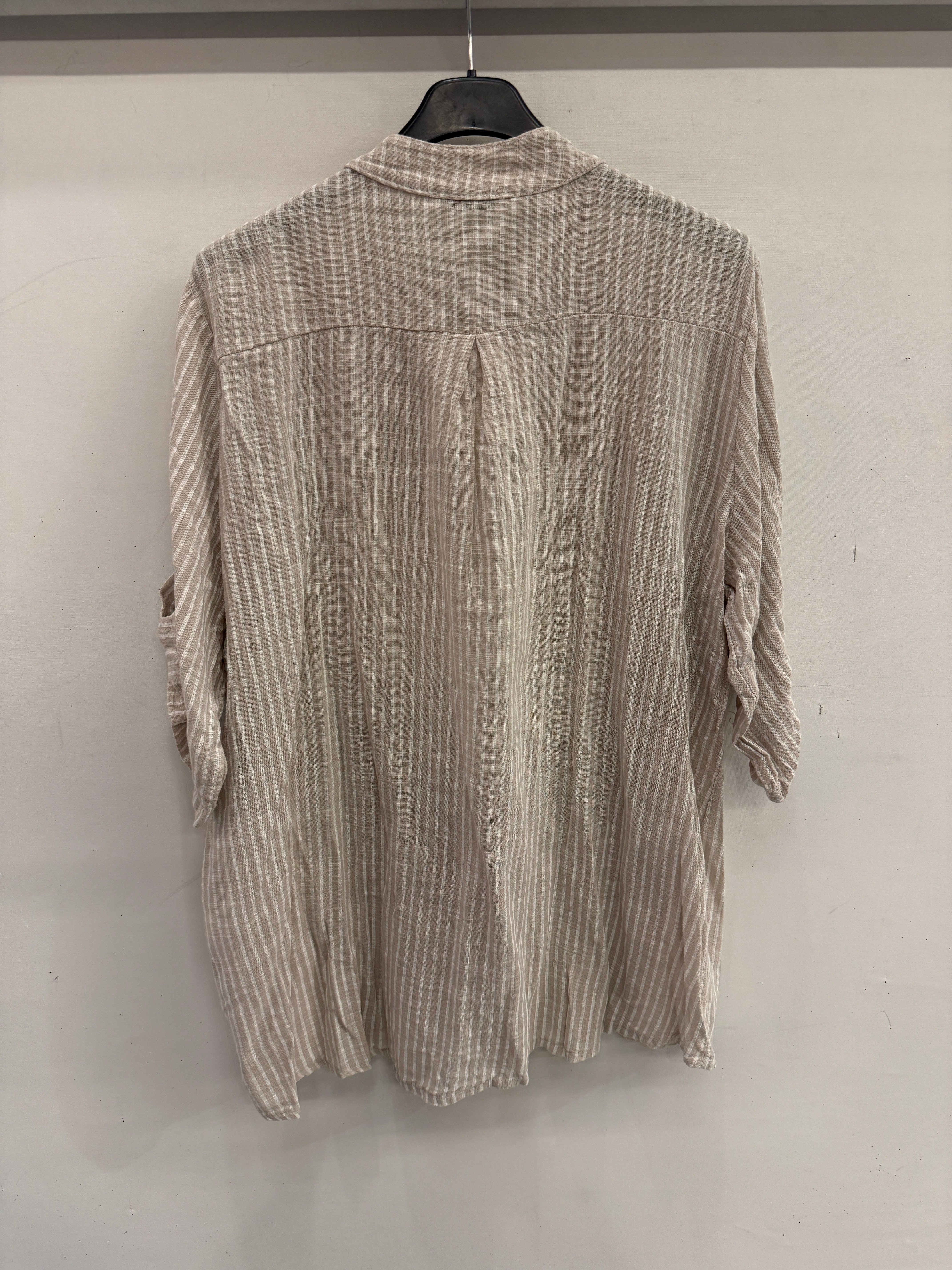 Bej Kadın İtalyan Çizgi Desen Hakim Yaka Kısa Kol Oversize Bluz 40 - 44 Beden