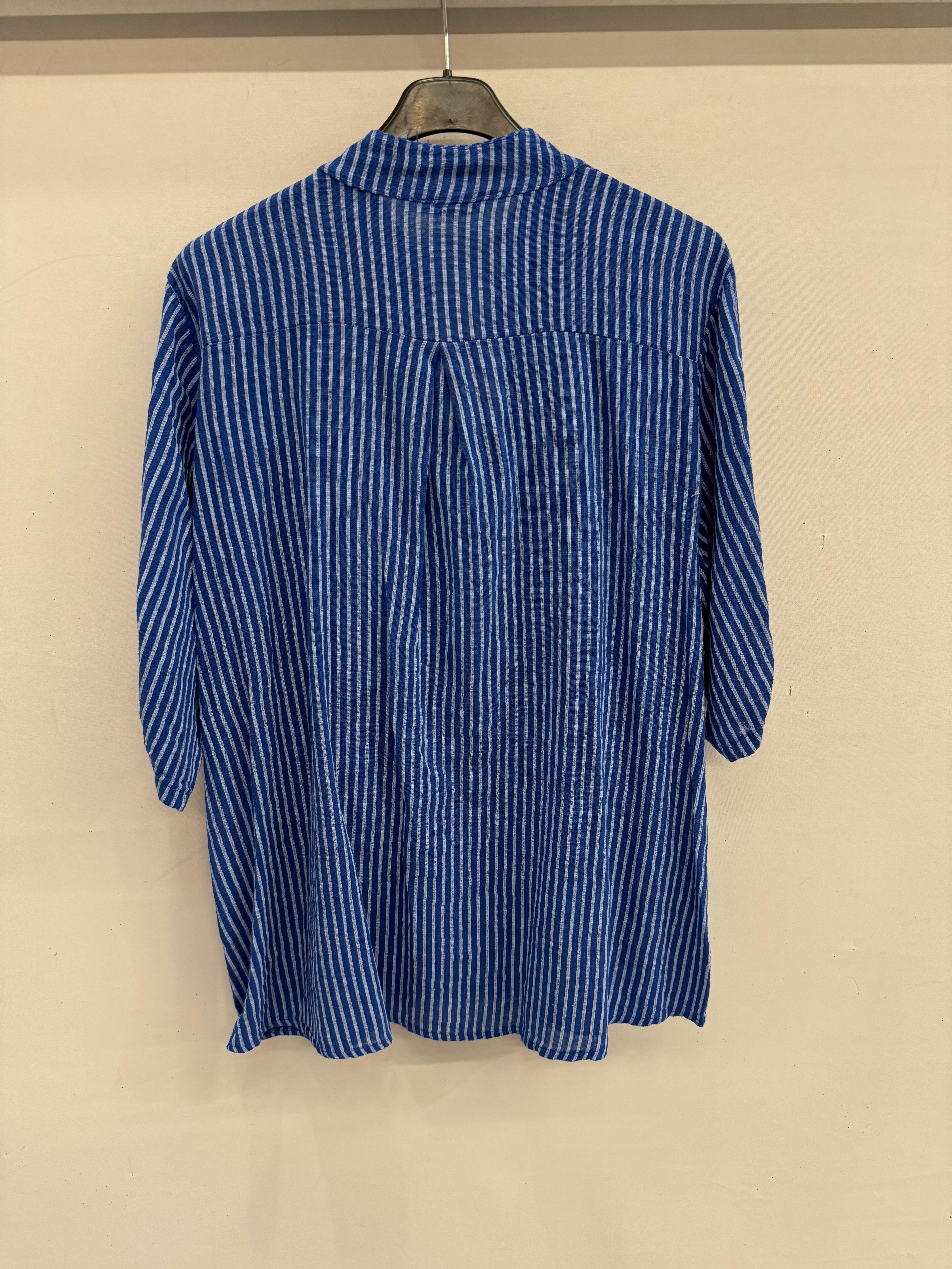 Saks Mavi Kadın İtalyan Çizgi Desen Hakim Yaka Kısa Kol Oversize Bluz 40 - 44 Beden