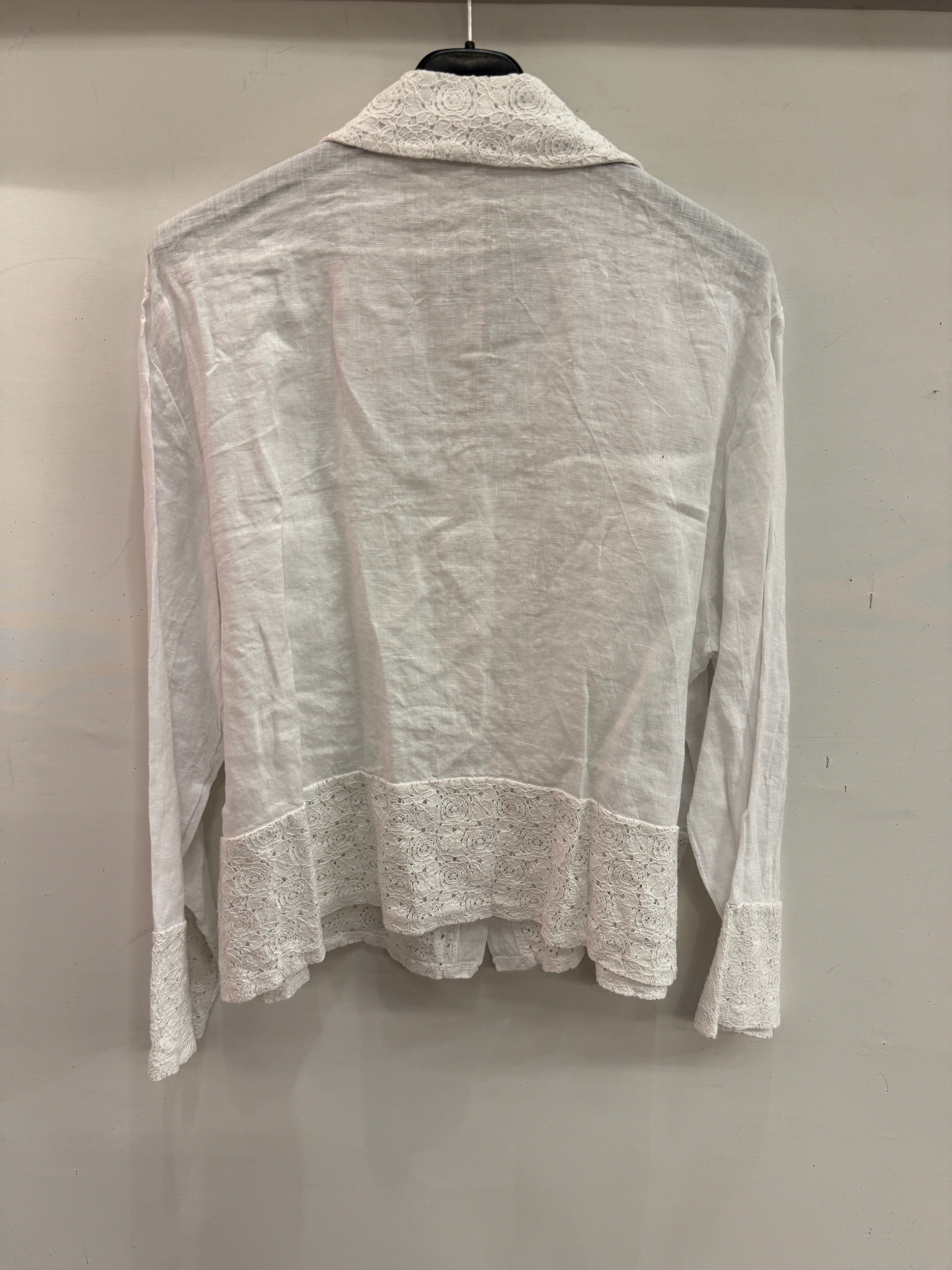 Beyaz Kadın İtalyan Dantel Detaylı Oversize Keten Gömlek 38 - 44 Beden