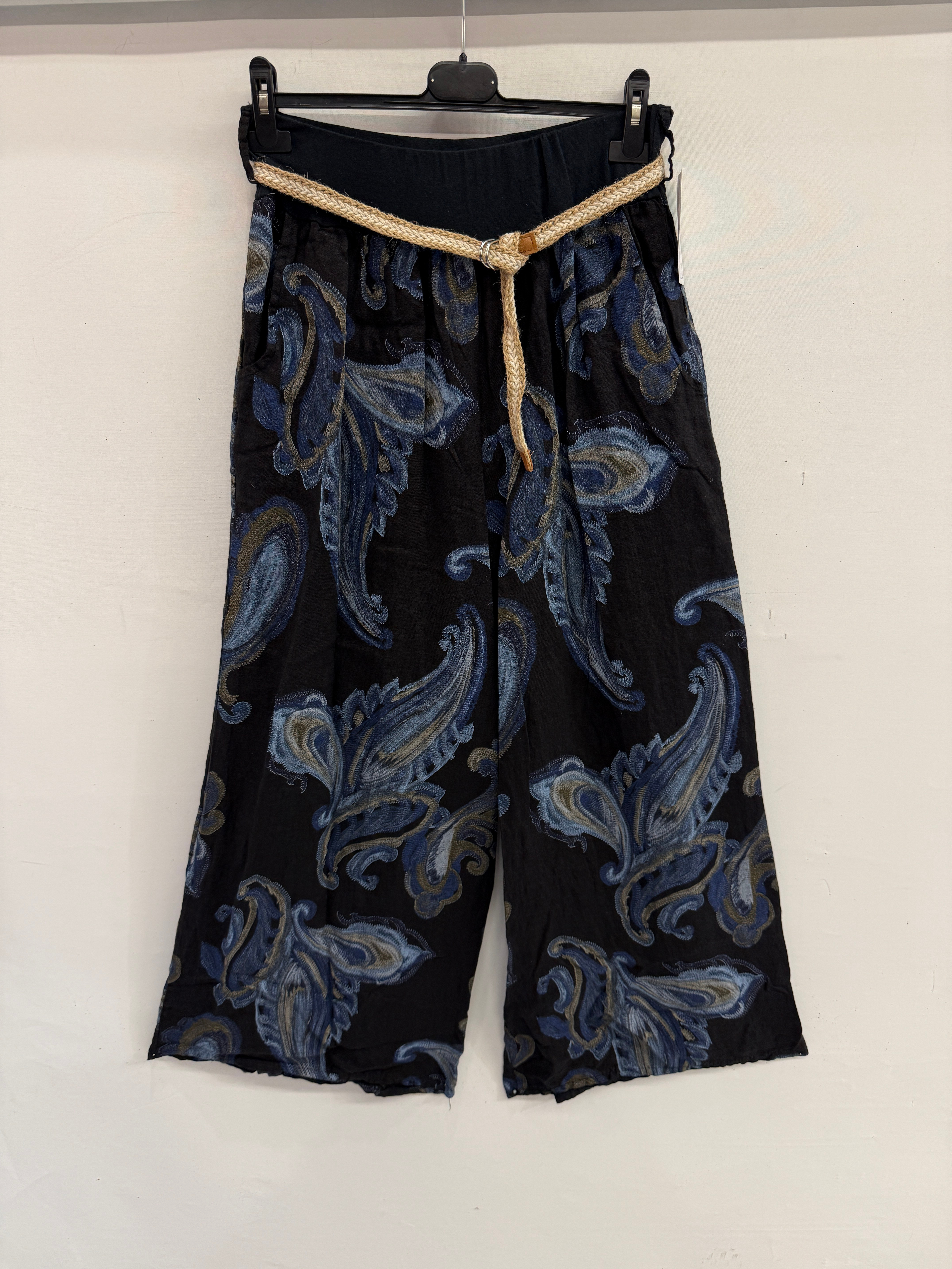 Black Kadın İtalyan Beli Lastikli Hasır Kemerli Etnik Şal Desenli Bol Paça Pantolon 38 - 44 Beden
