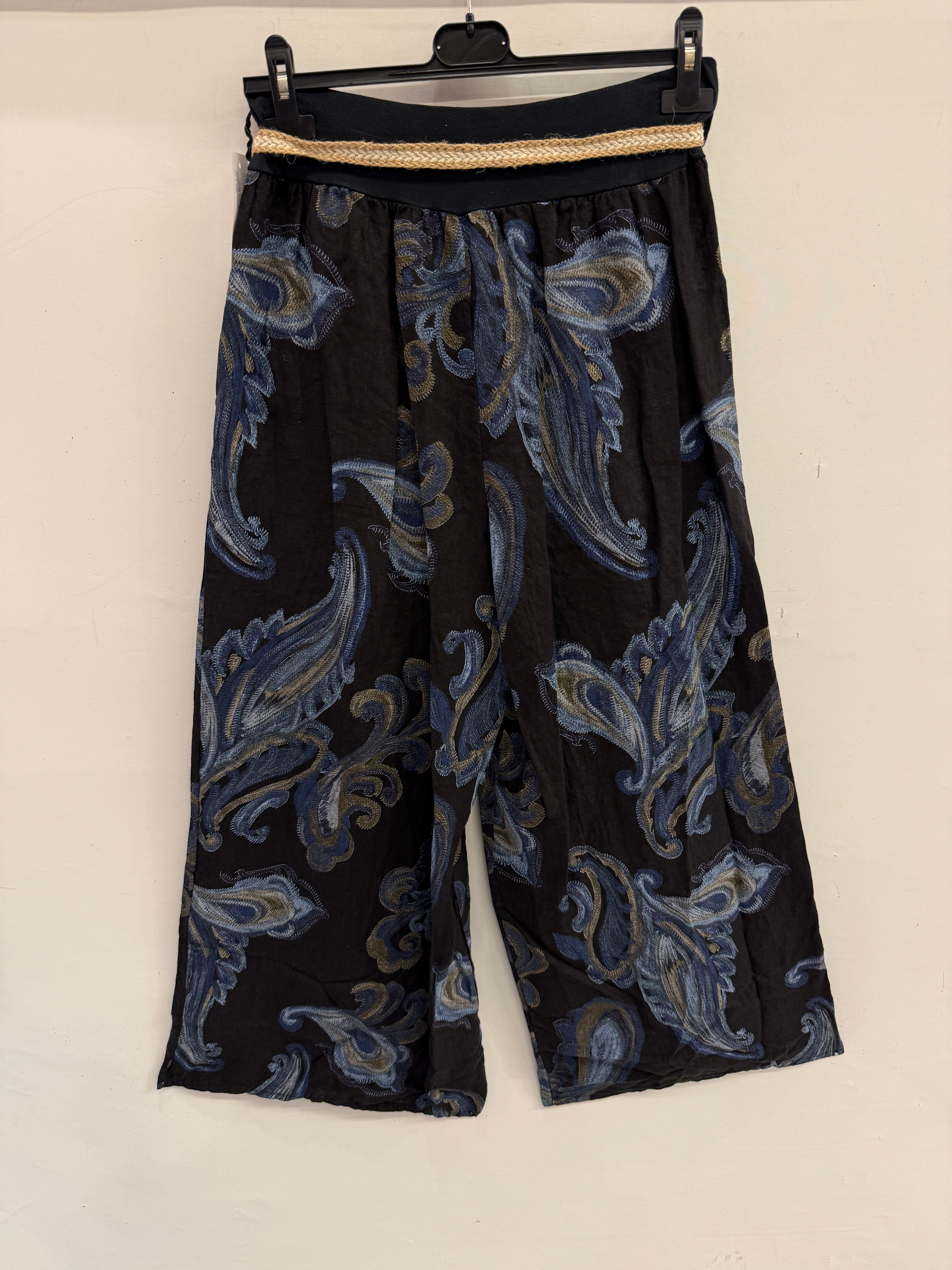 Black Kadın İtalyan Beli Lastikli Hasır Kemerli Etnik Şal Desenli Bol Paça Pantolon 38 - 44 Beden