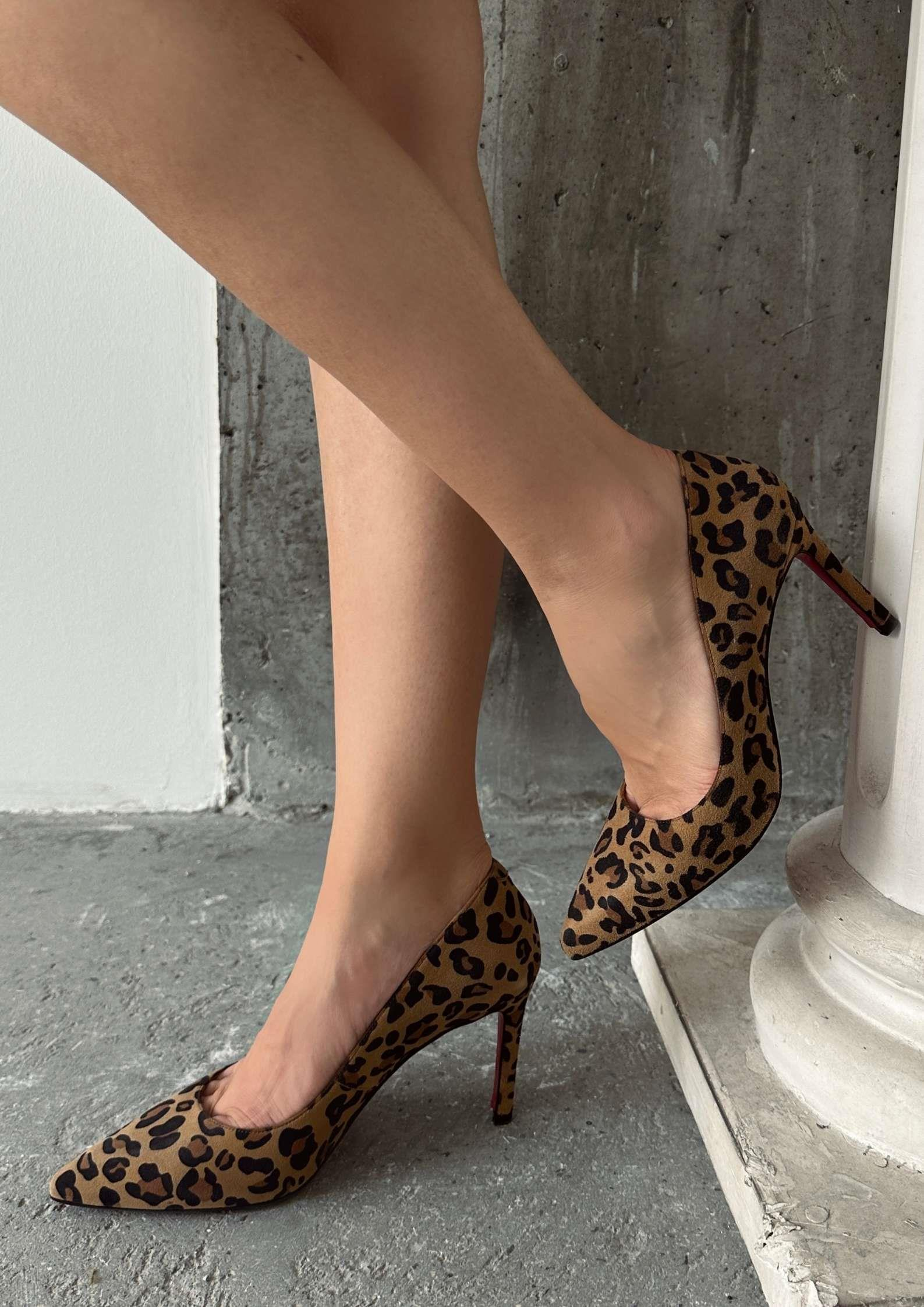 Most Kahve Süet Baskı Detaylı Kırmızı Jurdan  Stiletto