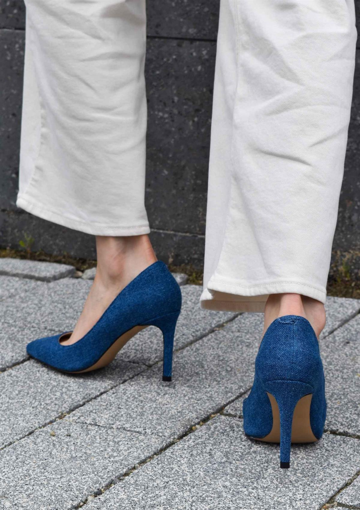 Most Kot Stiletto