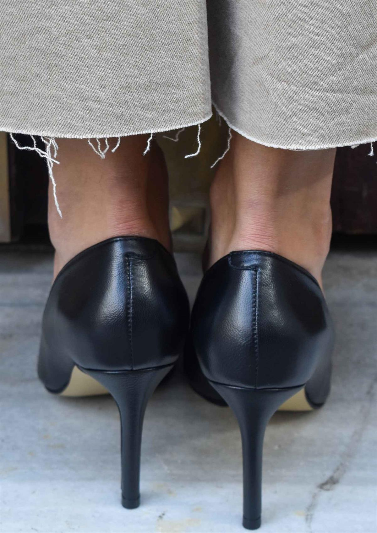 Most Siyah Deri Stiletto