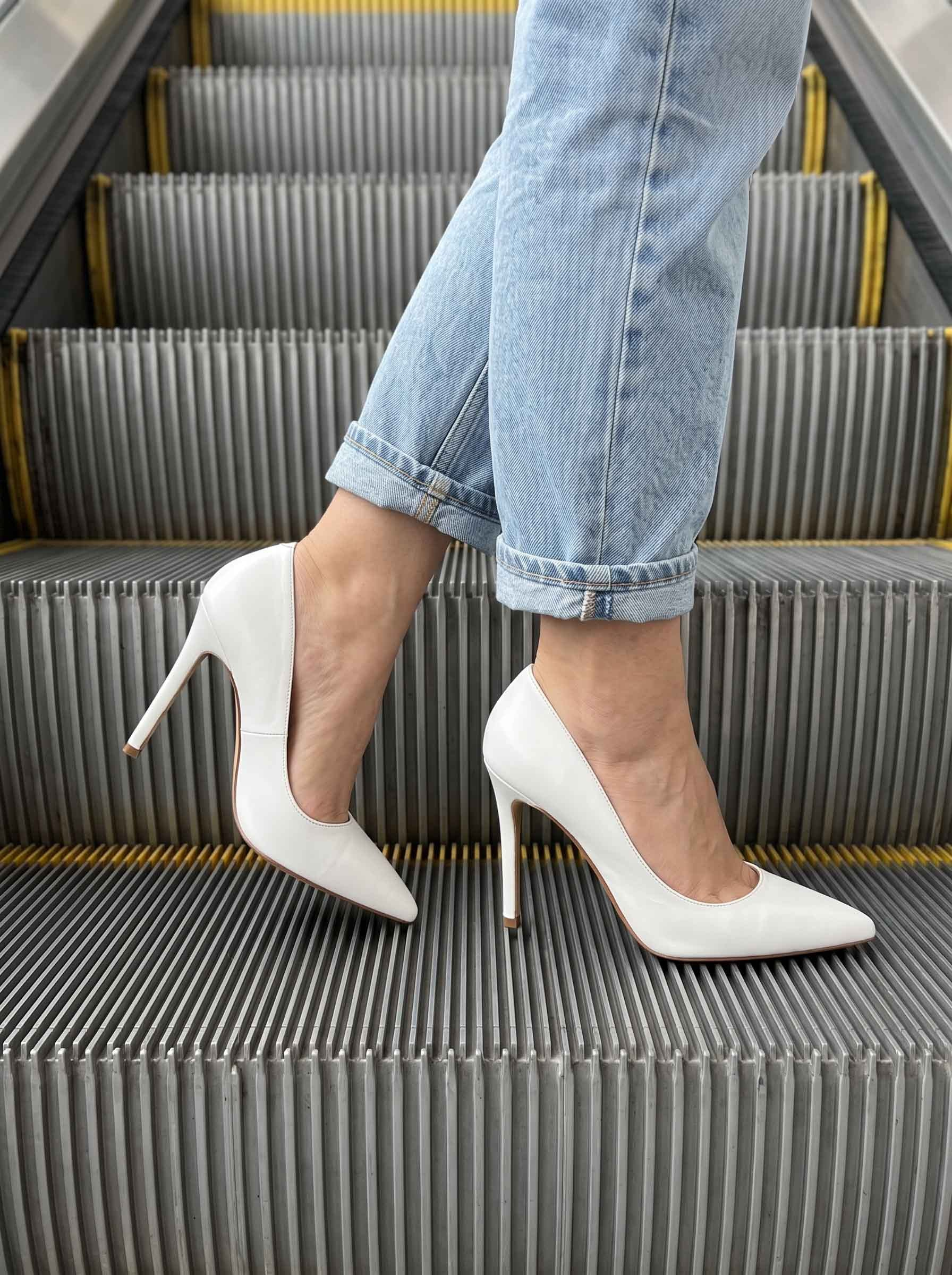 Society Beyaz Deri Stiletto