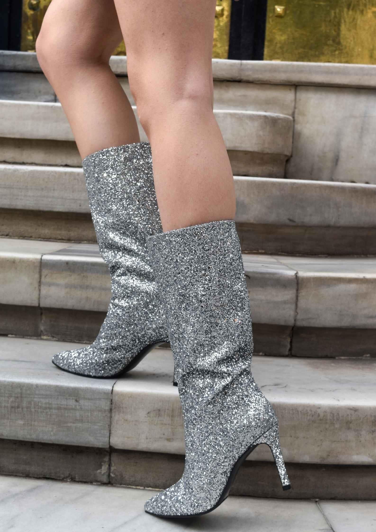 Sparkle Gümüş 8 cm Simli Deri Kadın Topuklu Bot 