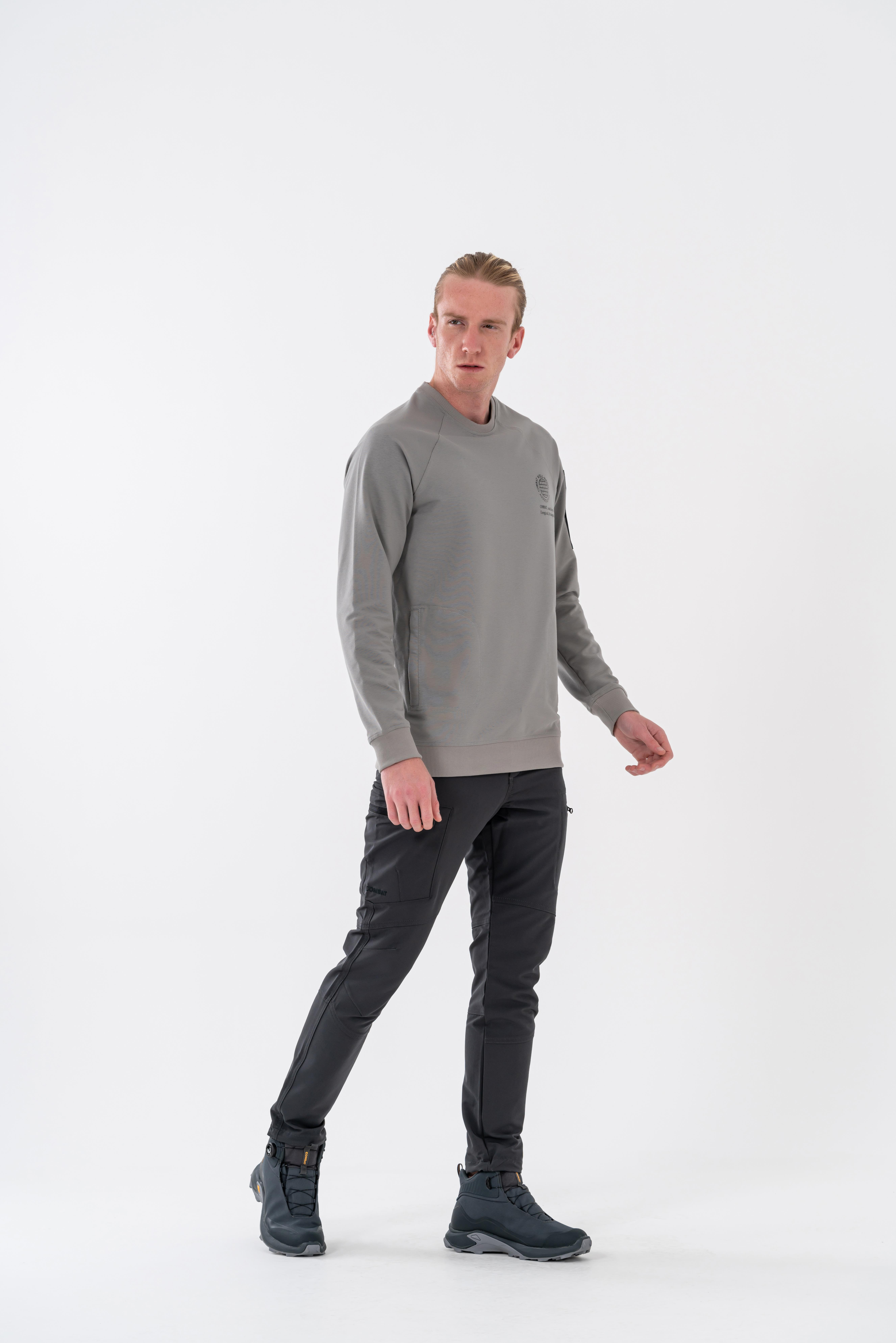 SWEATSHIRT - 905 - B33