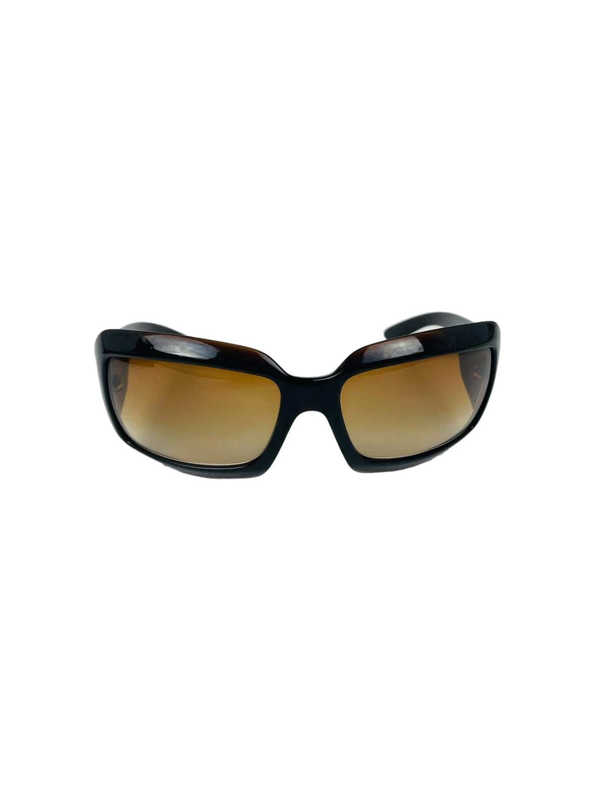  BROWN CC LOGO SUNGLASSES