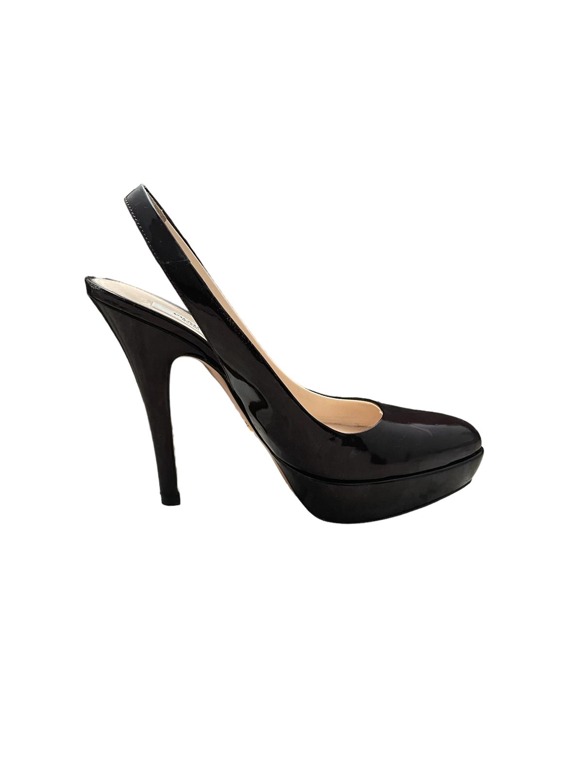  BURGUNDY PATENT LEATHER PUMPS