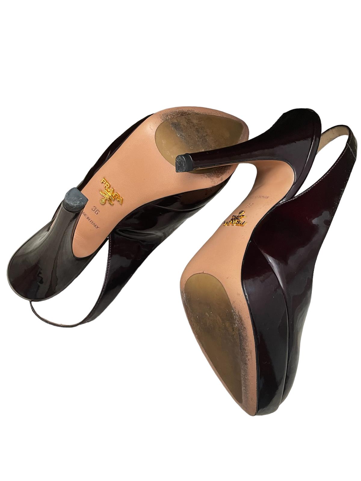  BURGUNDY PATENT LEATHER PUMPS