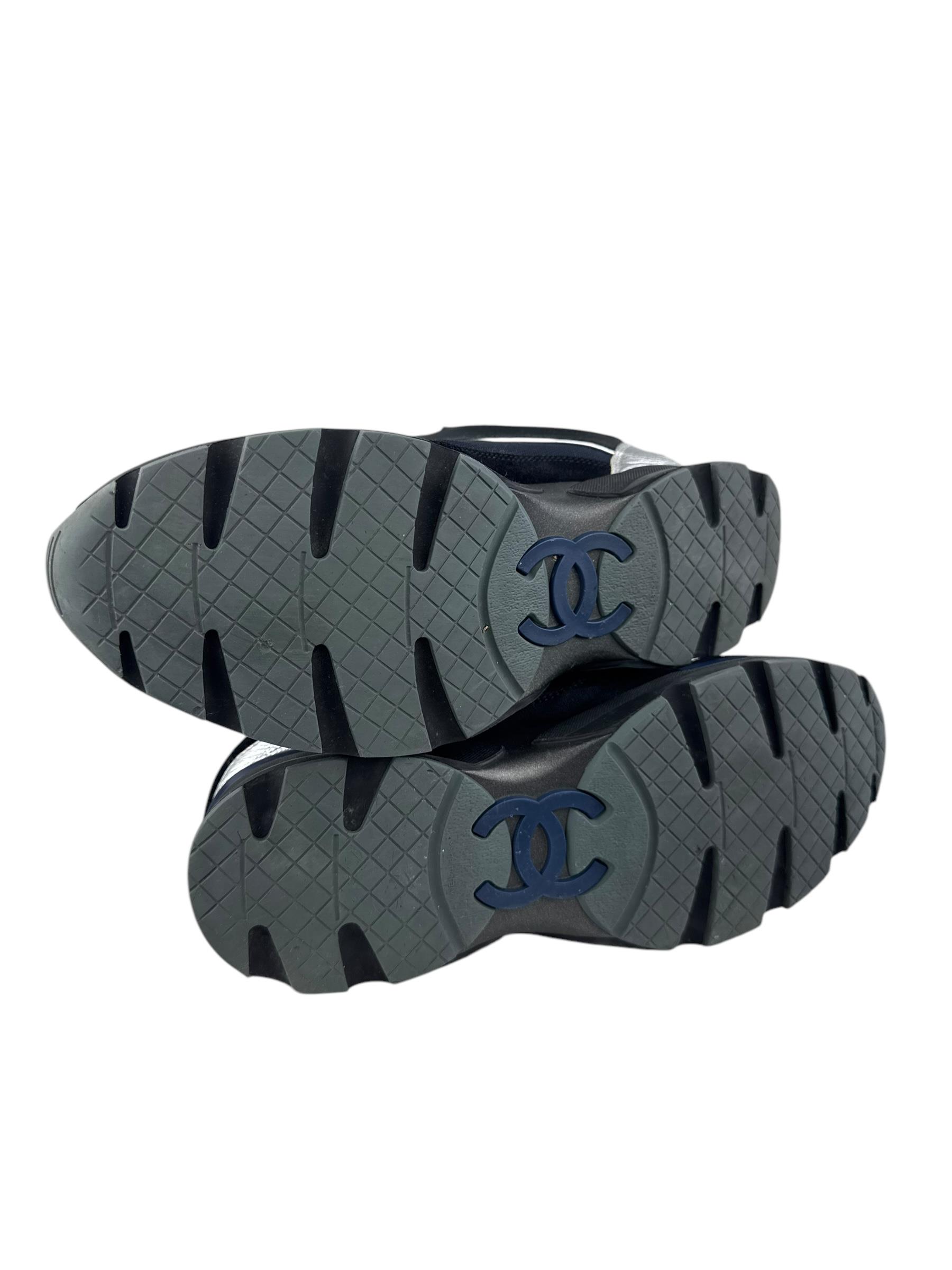  CHANEL BLACK NAVY CC CRUISE SNEAKERS