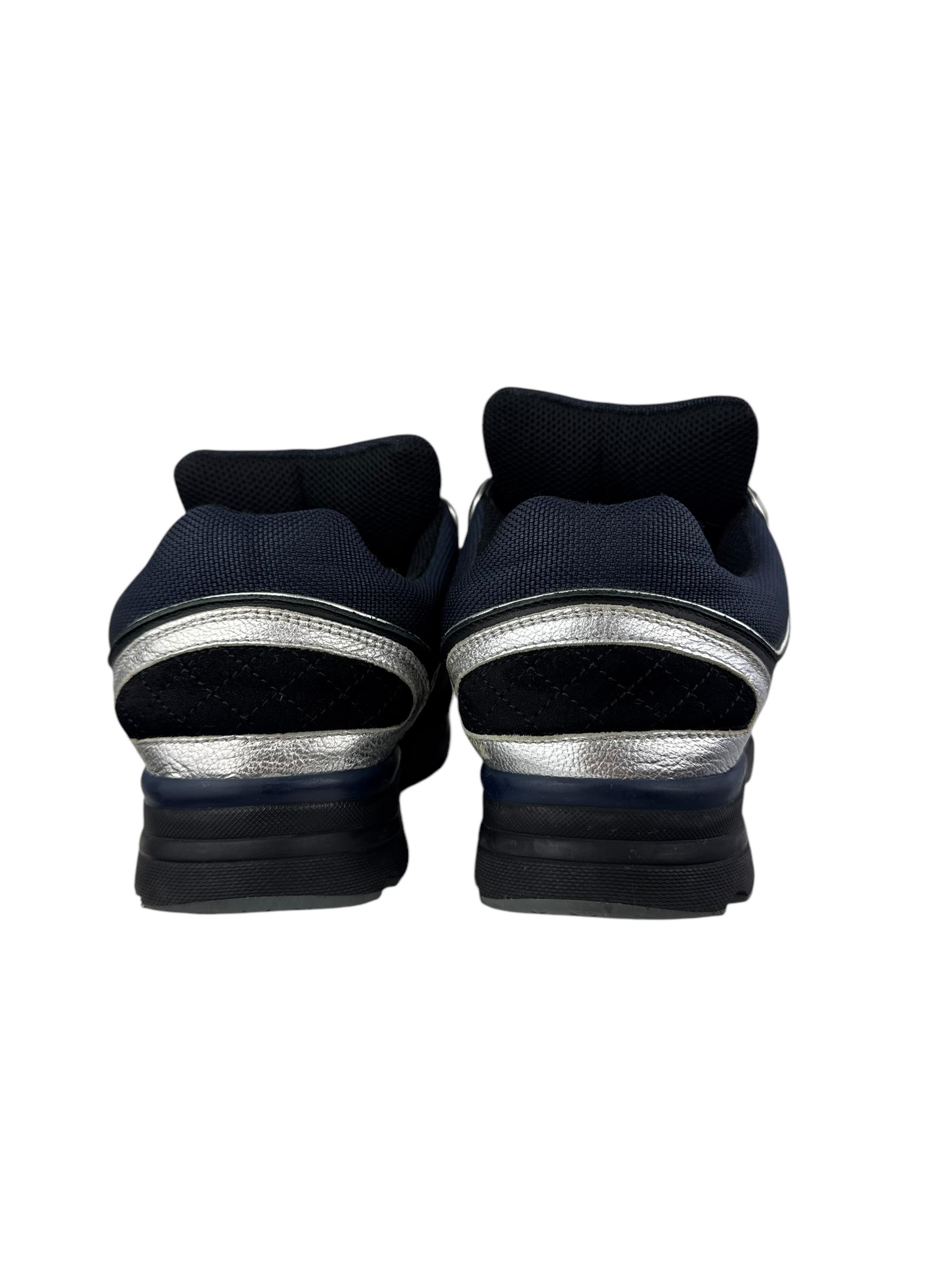  CHANEL BLACK NAVY CC CRUISE SNEAKERS