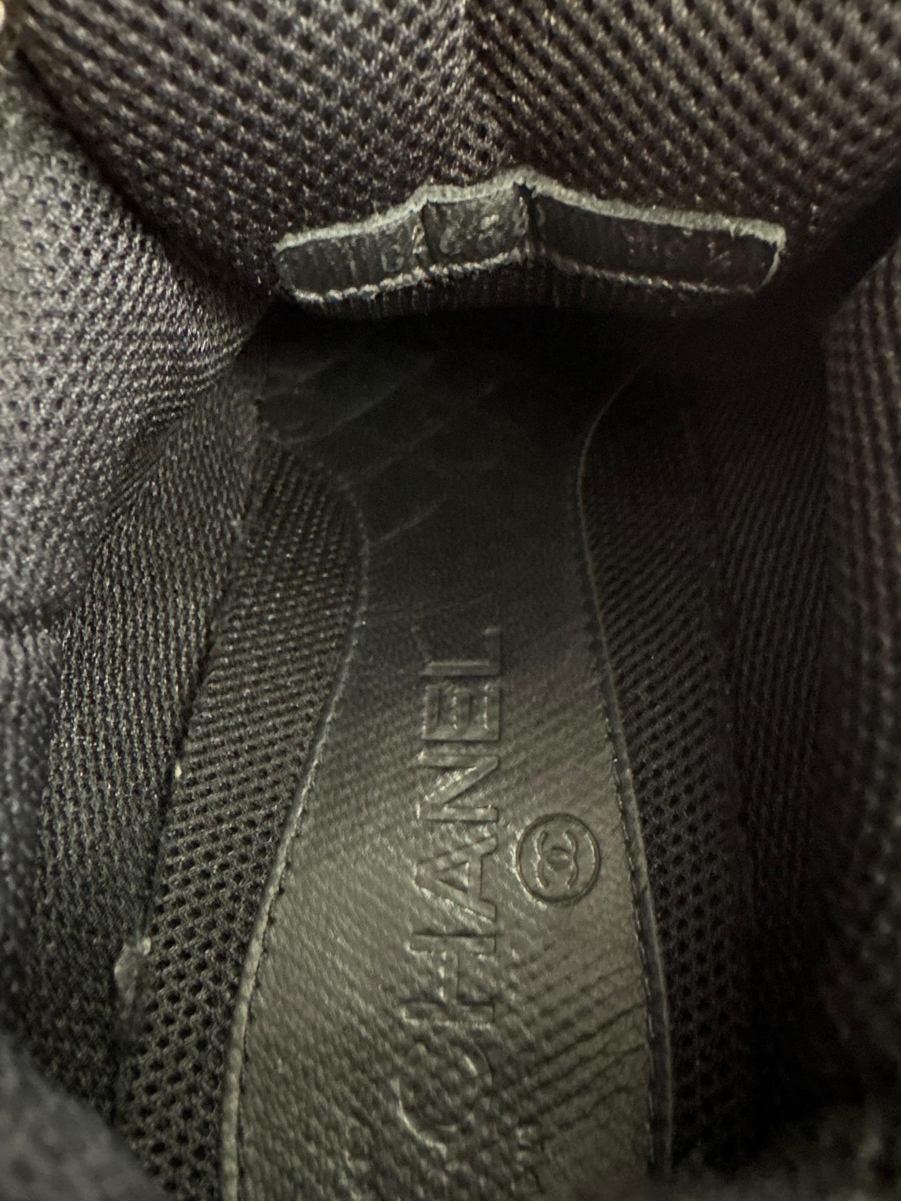  CHANEL BLACK NAVY CC CRUISE SNEAKERS