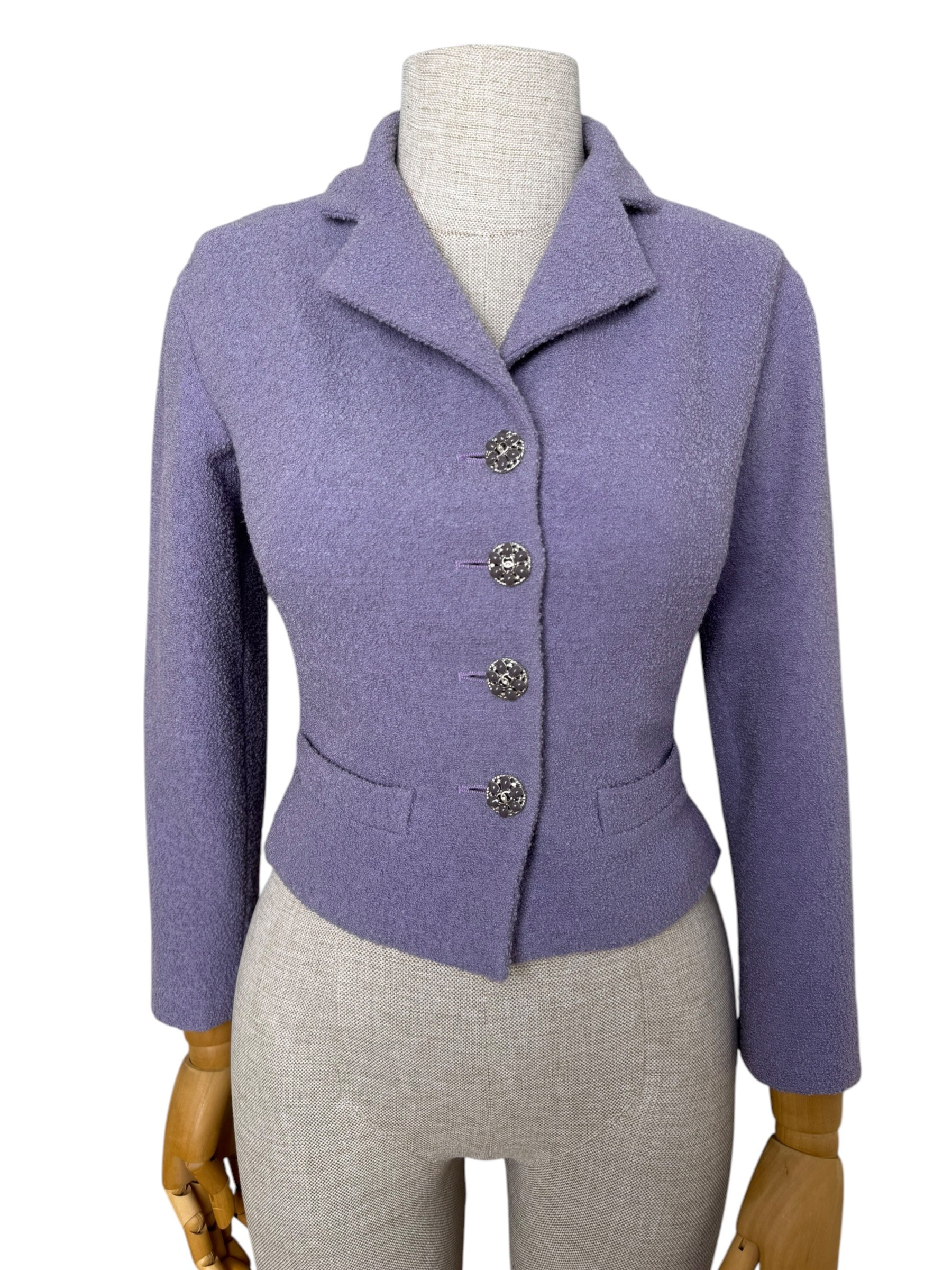  CHANEL SAINT TROPEZ TRAJE DE TWEET LAVANDA JACKET