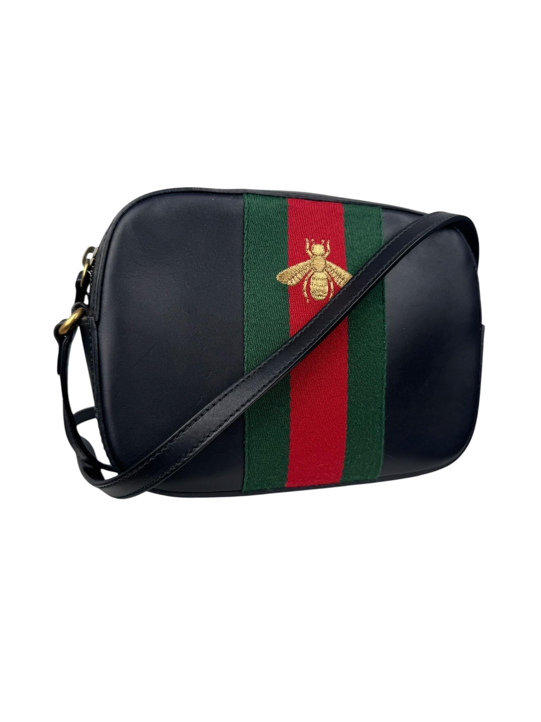  GUCCI LEATHER WEBBY BEE CAMERA BAG
