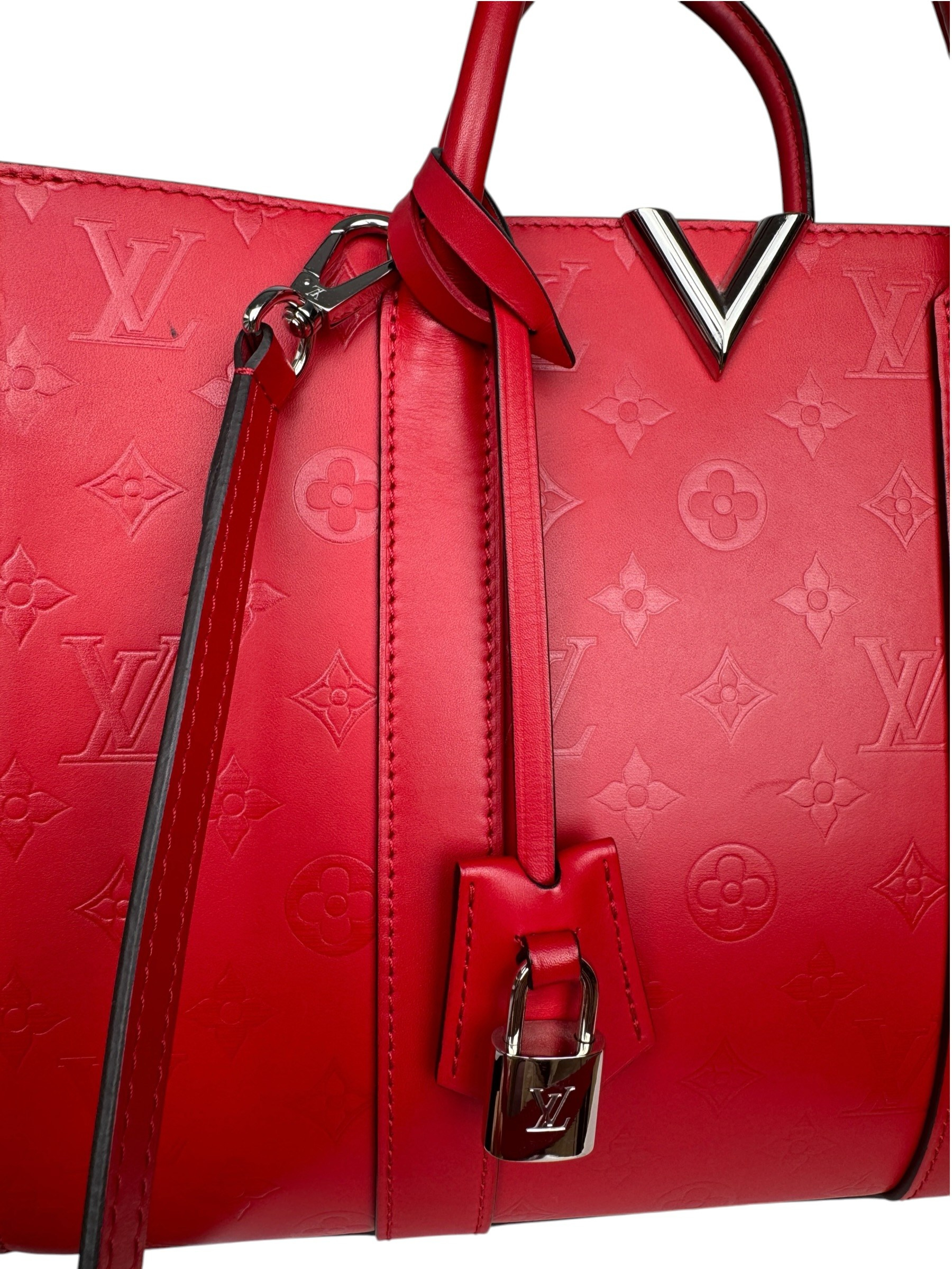  LOUIS VUITTON RED V LOGO VERY MM BAG