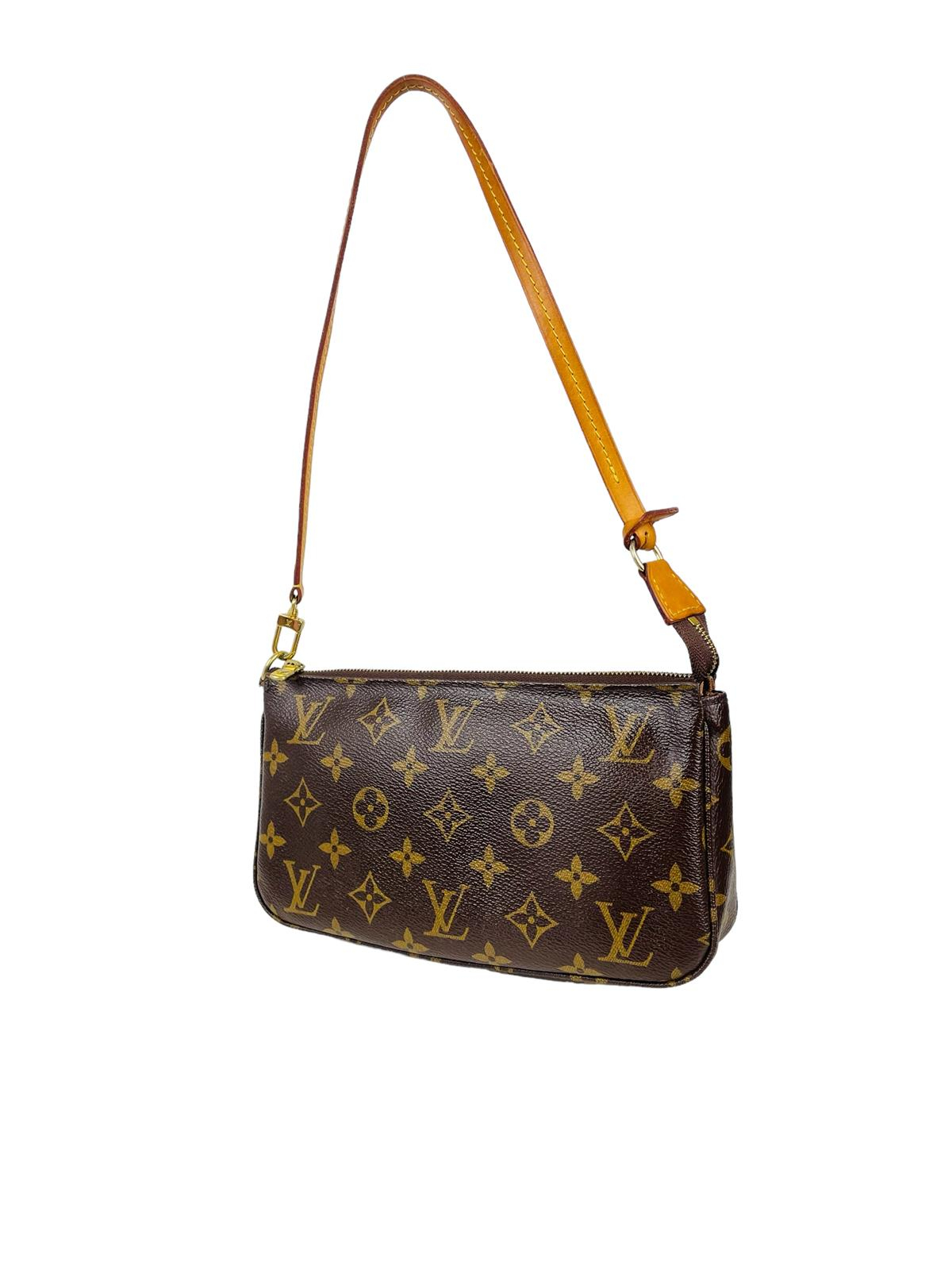  MONOGRAM POCHETTE