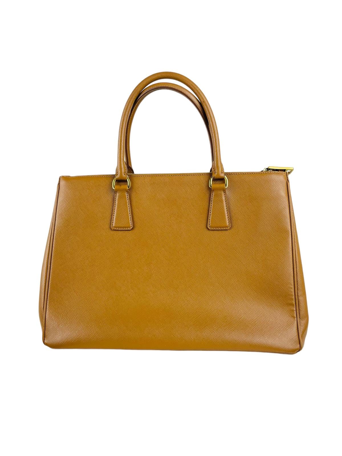  SAFFIANO LEATHER TOTE HANDBAG