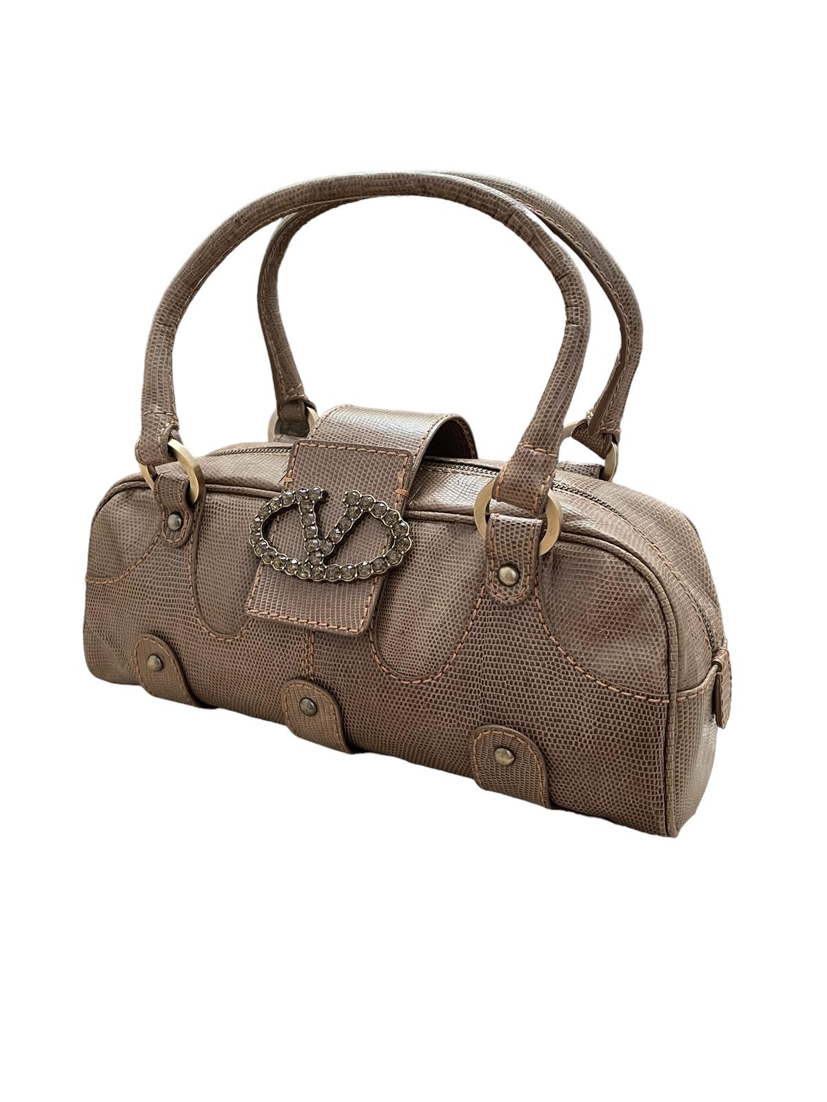  V LOGO EXOTİC LEATHER HANDBAG