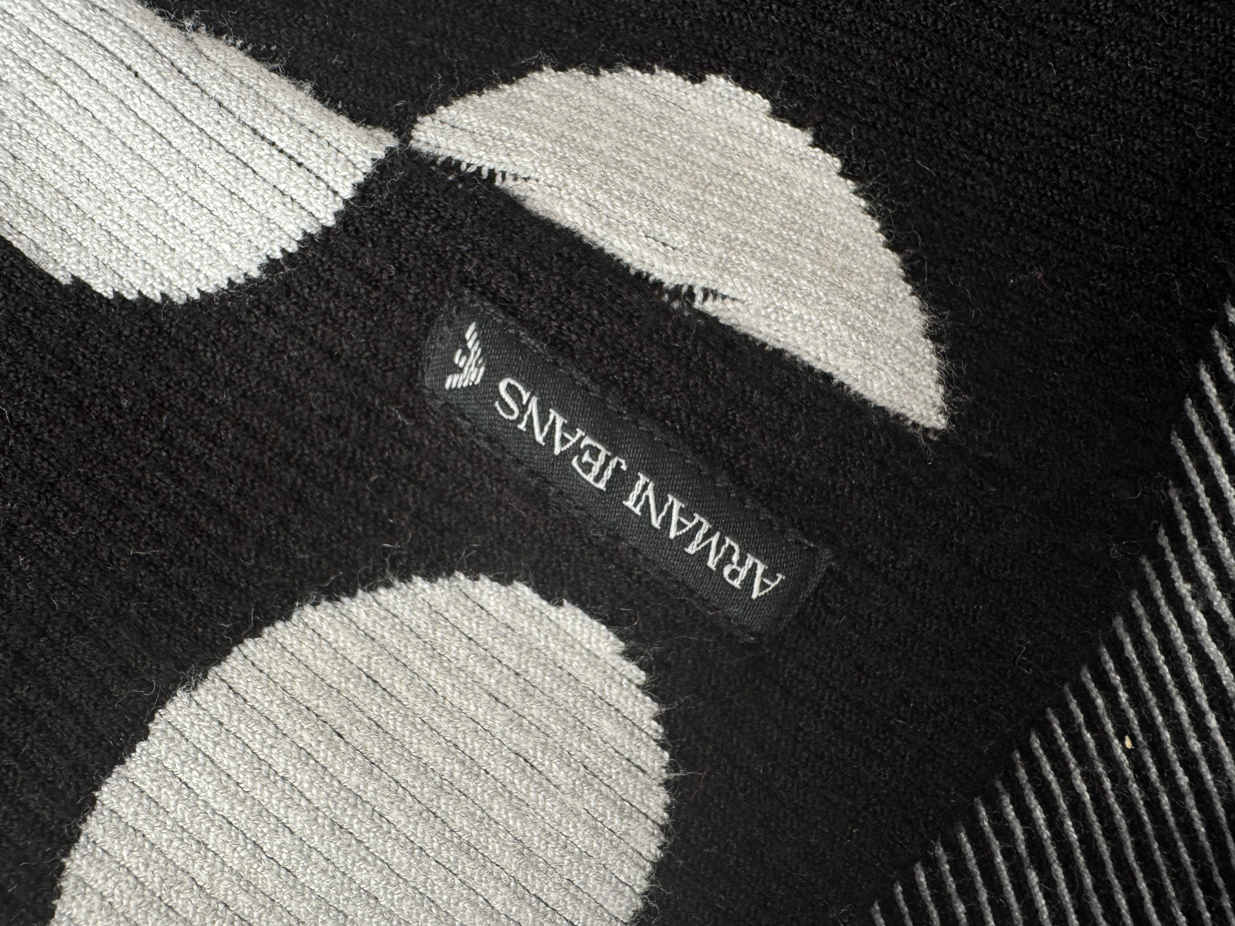 ARMANI WOOL BLACK JUMPER