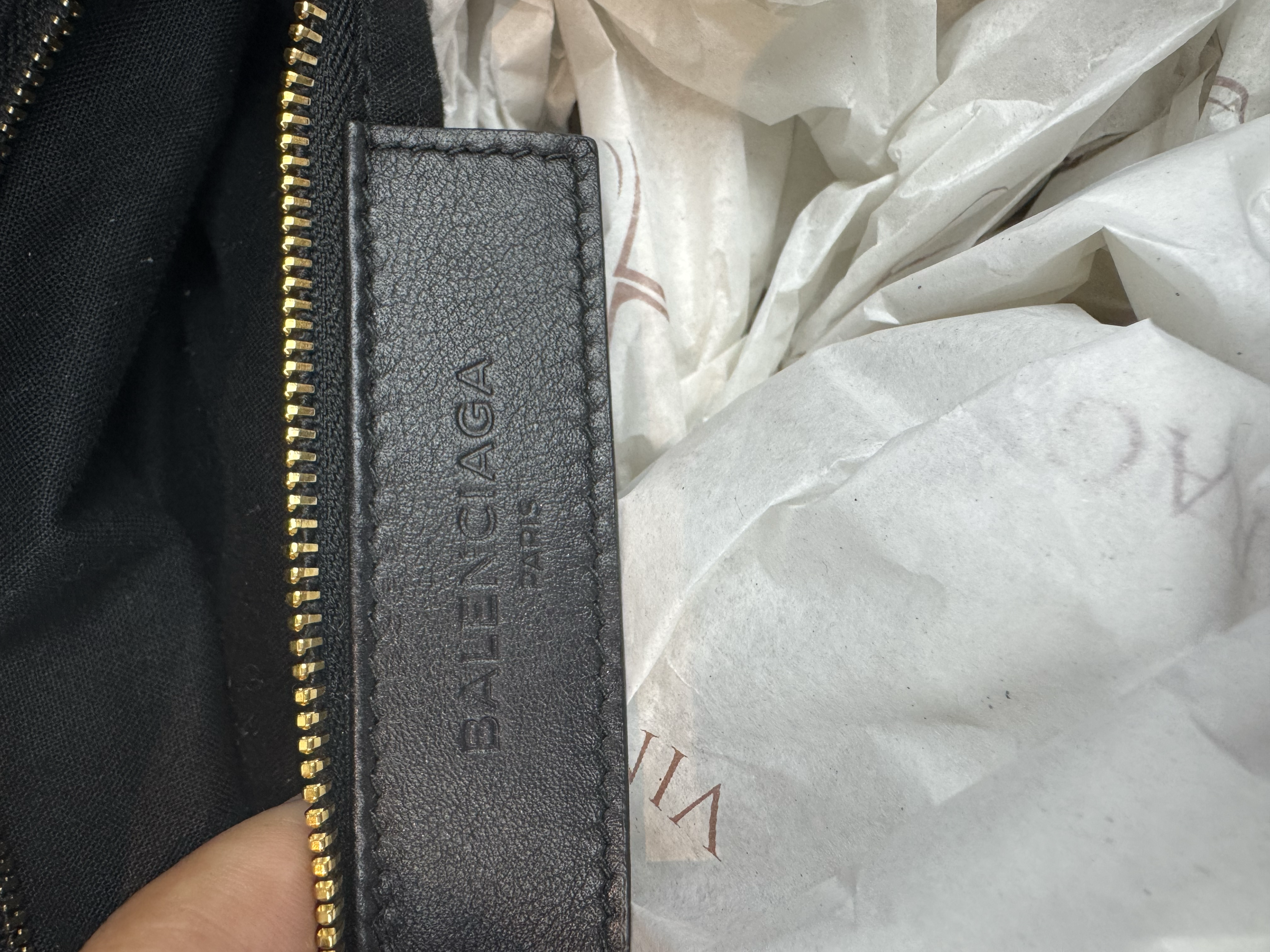BALENCIAGA BLACK SUEDE CITY BAG 