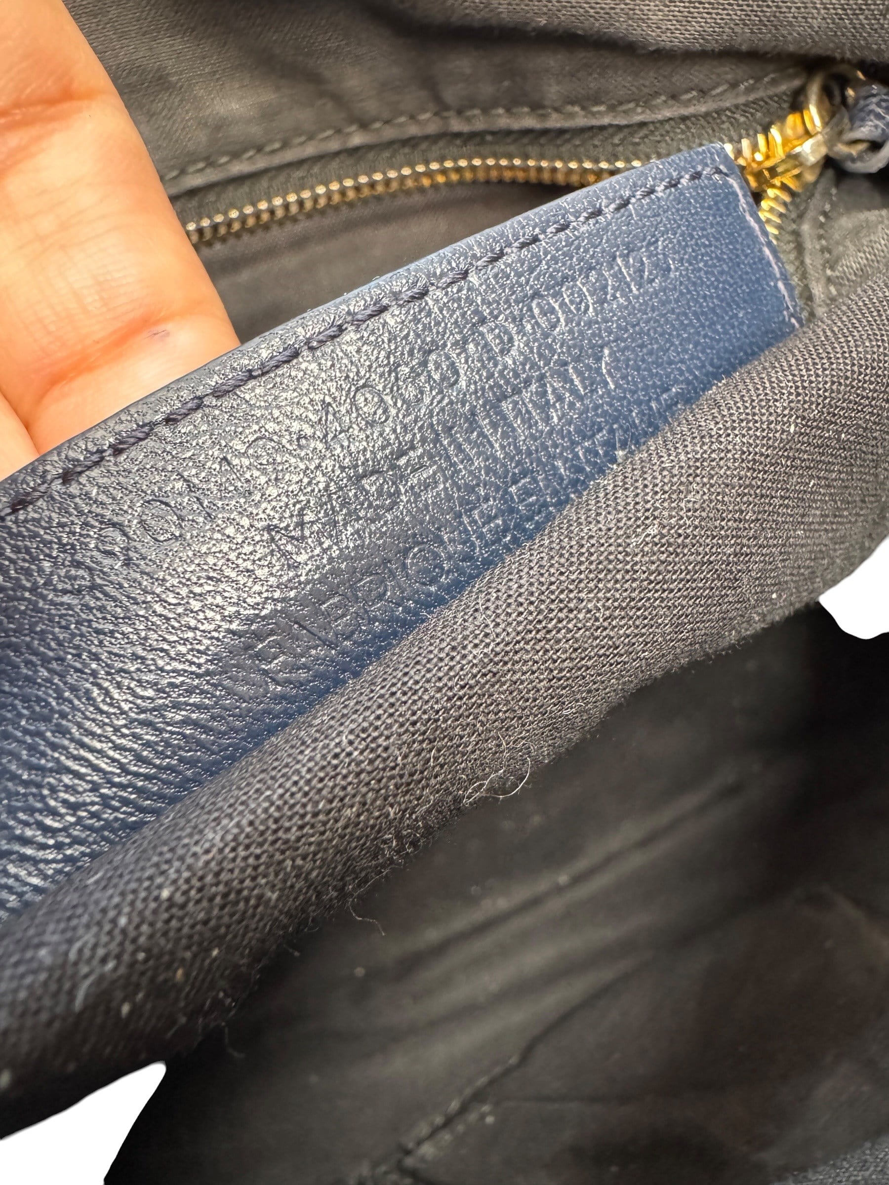 BALENCIAGA BLEU NUIT GRAINED CITY BAG