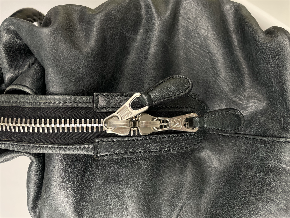 BALENCIAGA CHEVRE GIANT BAG