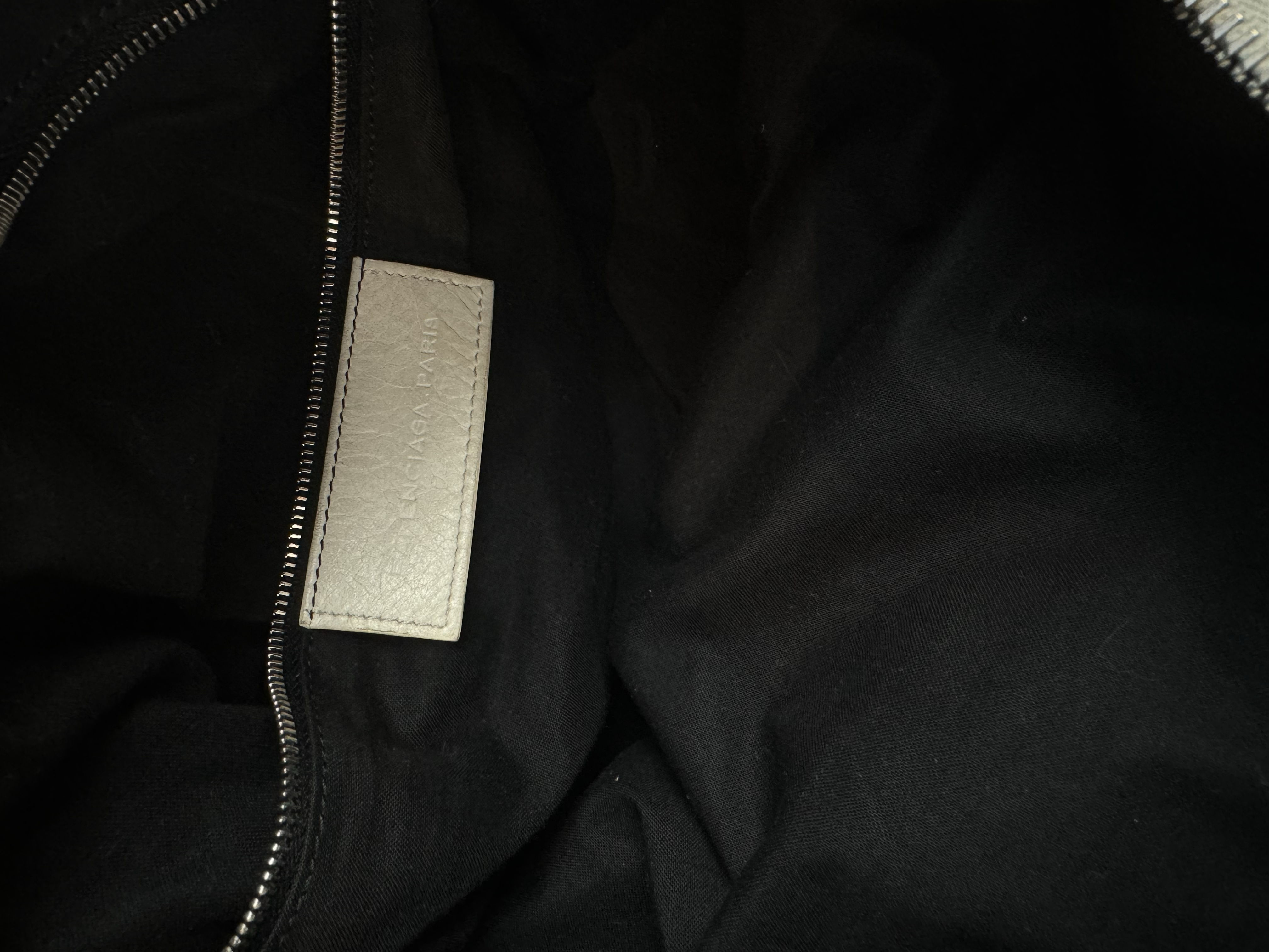 BALENCIAGA WHITE CITY BAG