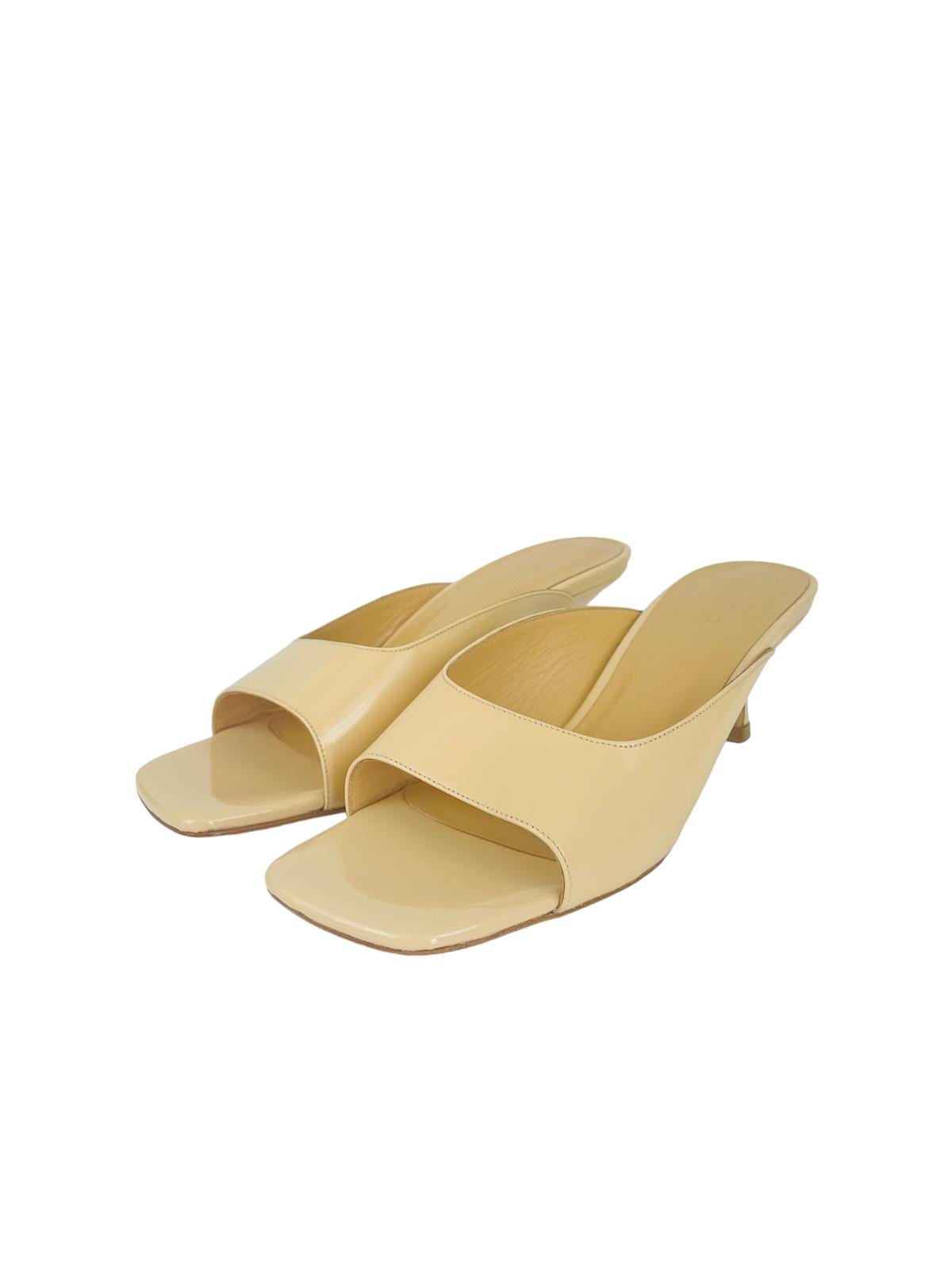 BEIGE MULES
