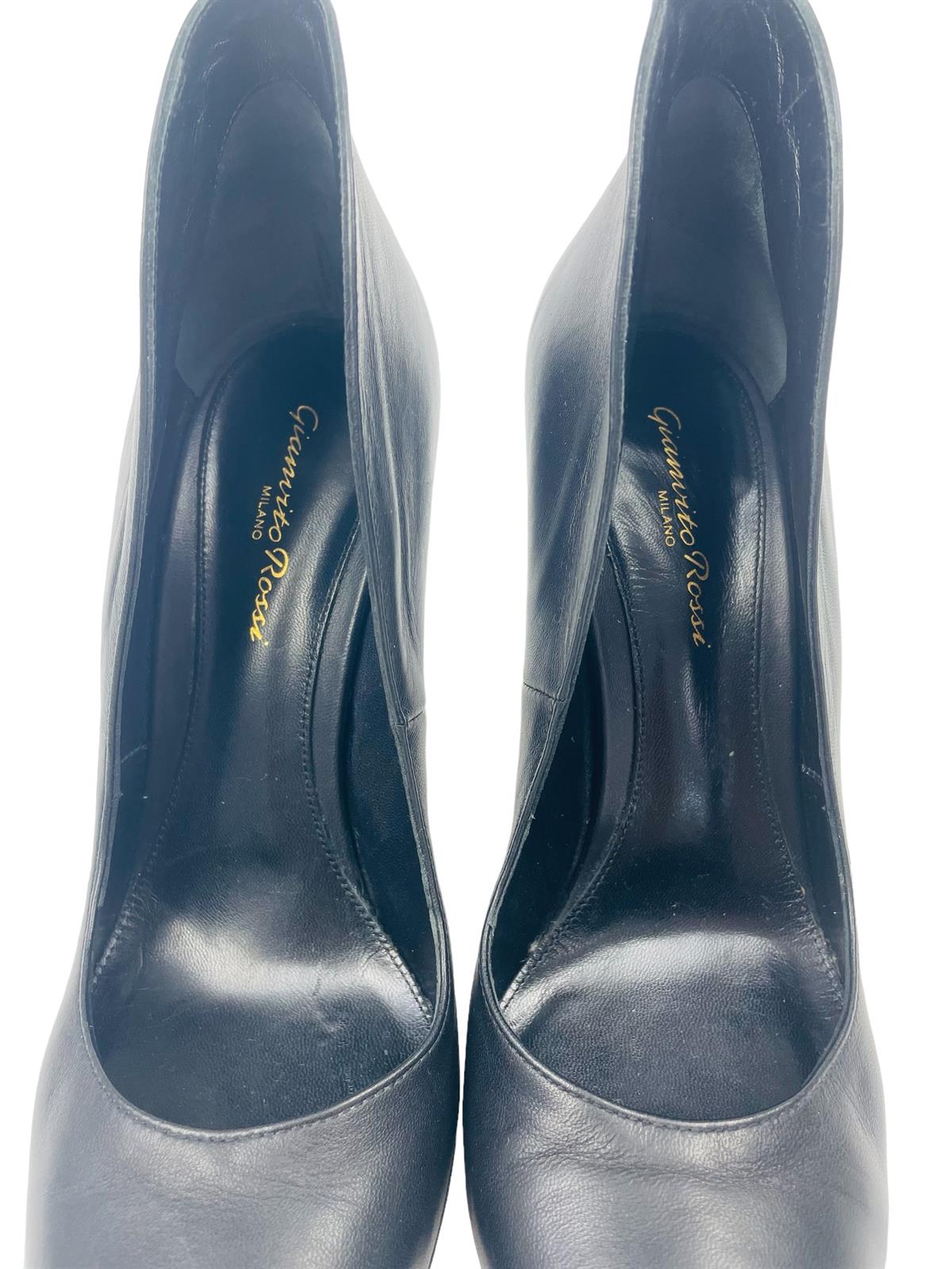 BLACK LEATHER HEELS