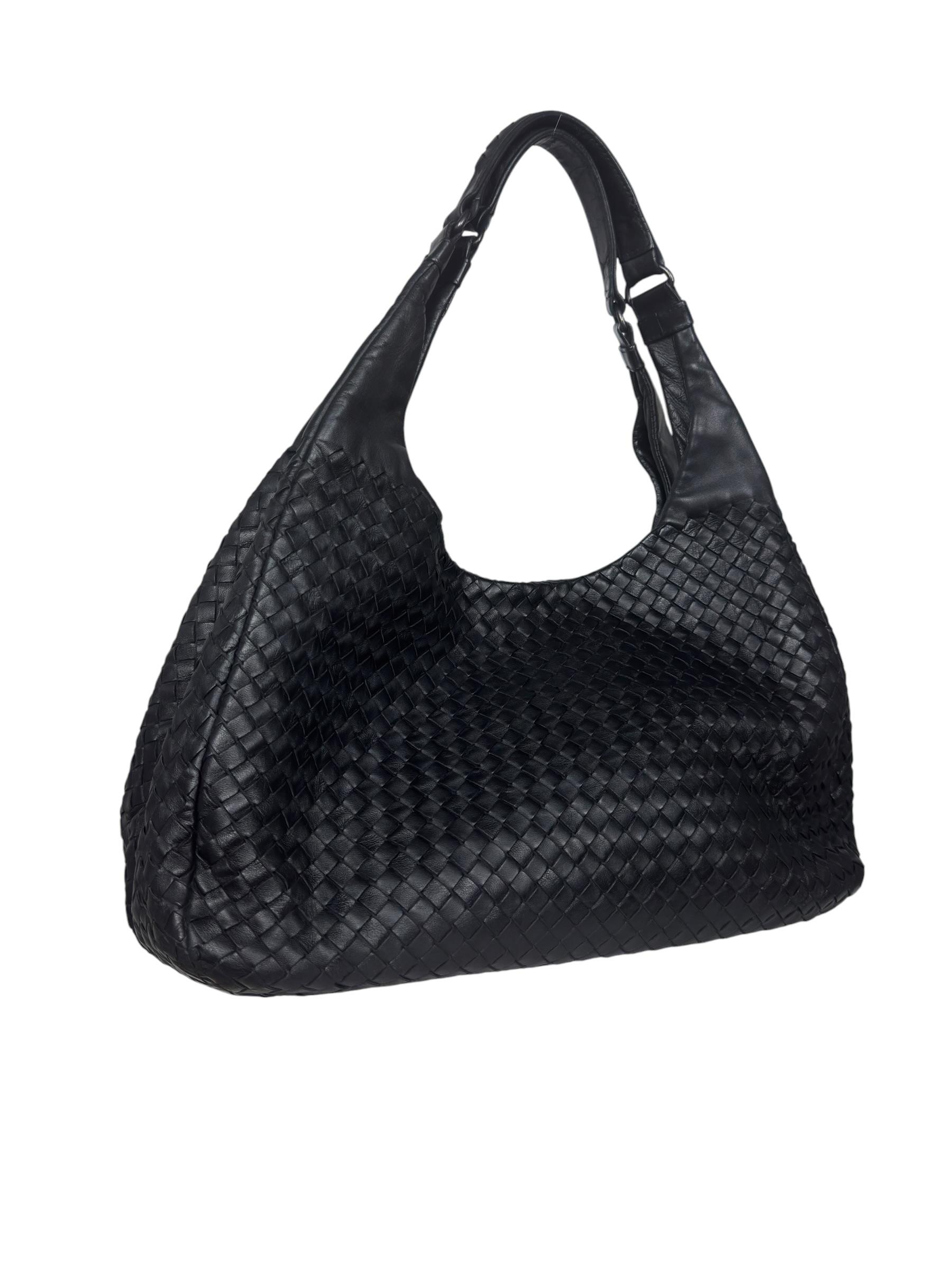 BOTTEGA VENETA BLACK HOBO BAG