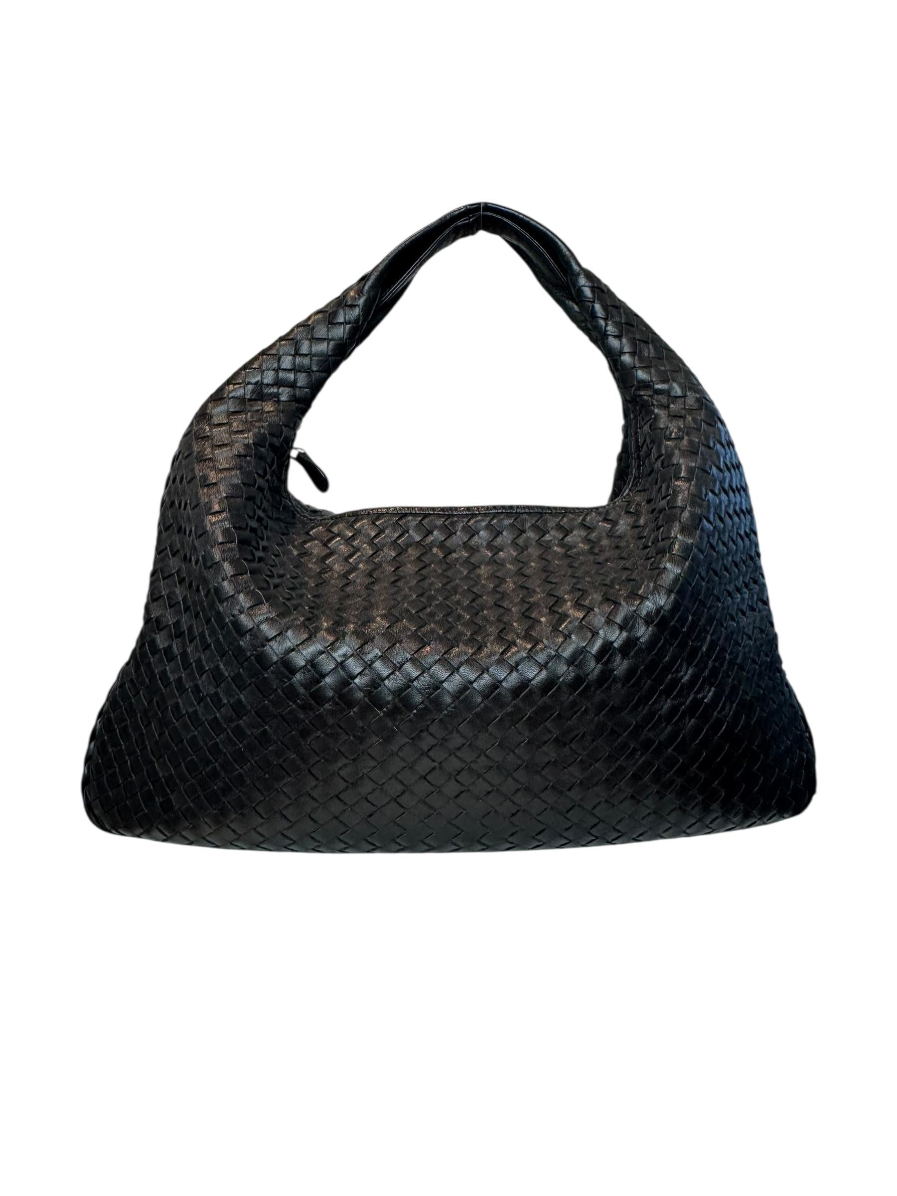 BOTTEGA VENETA BLACK INTERCCIATO HOBO BAG