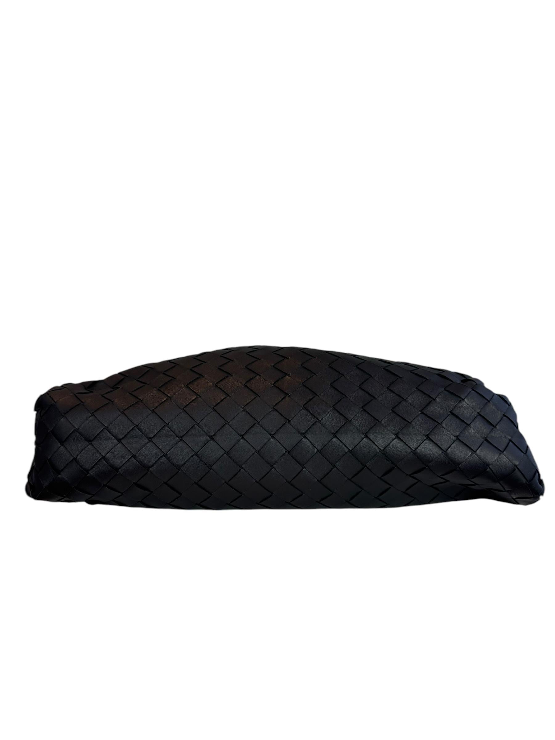 BOTTEGA VENETA BLACK LEATHER POUCH