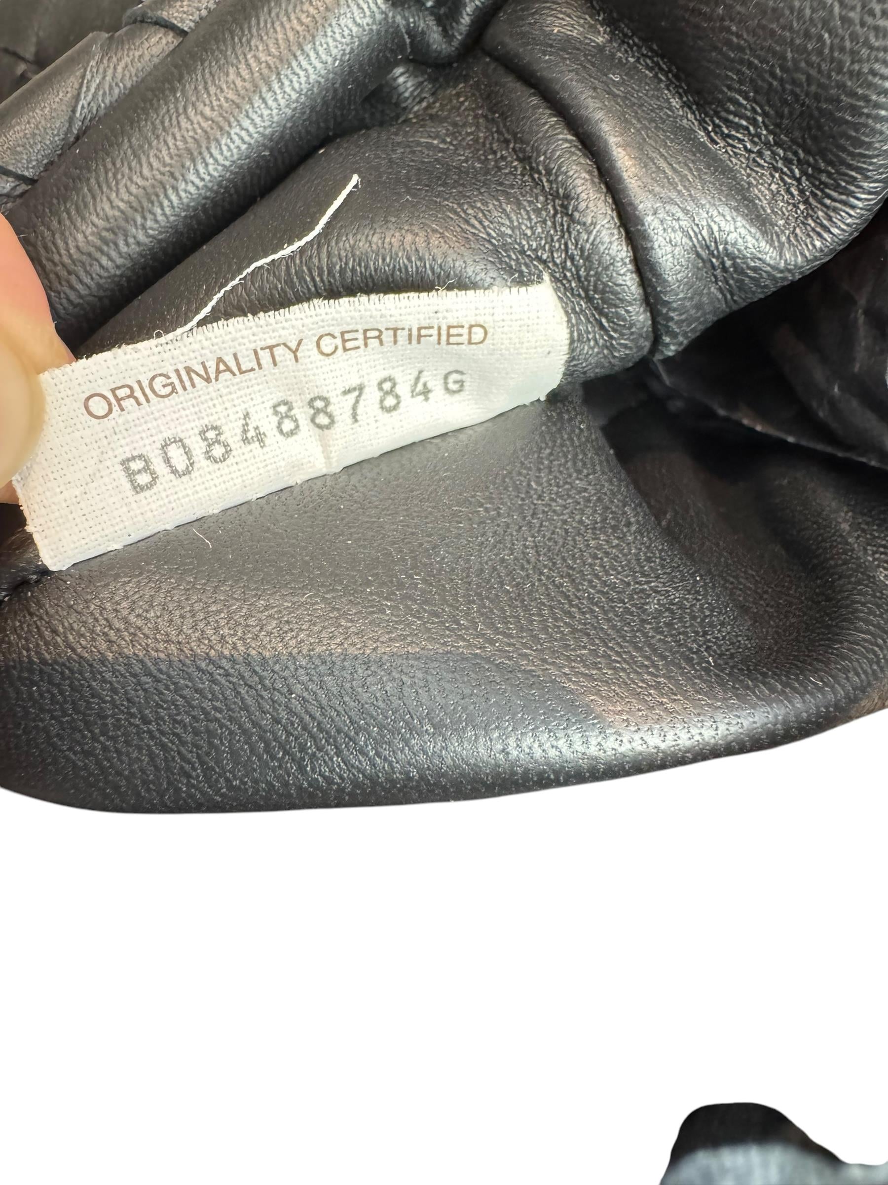 BOTTEGA VENETA BLACK LEATHER POUCH
