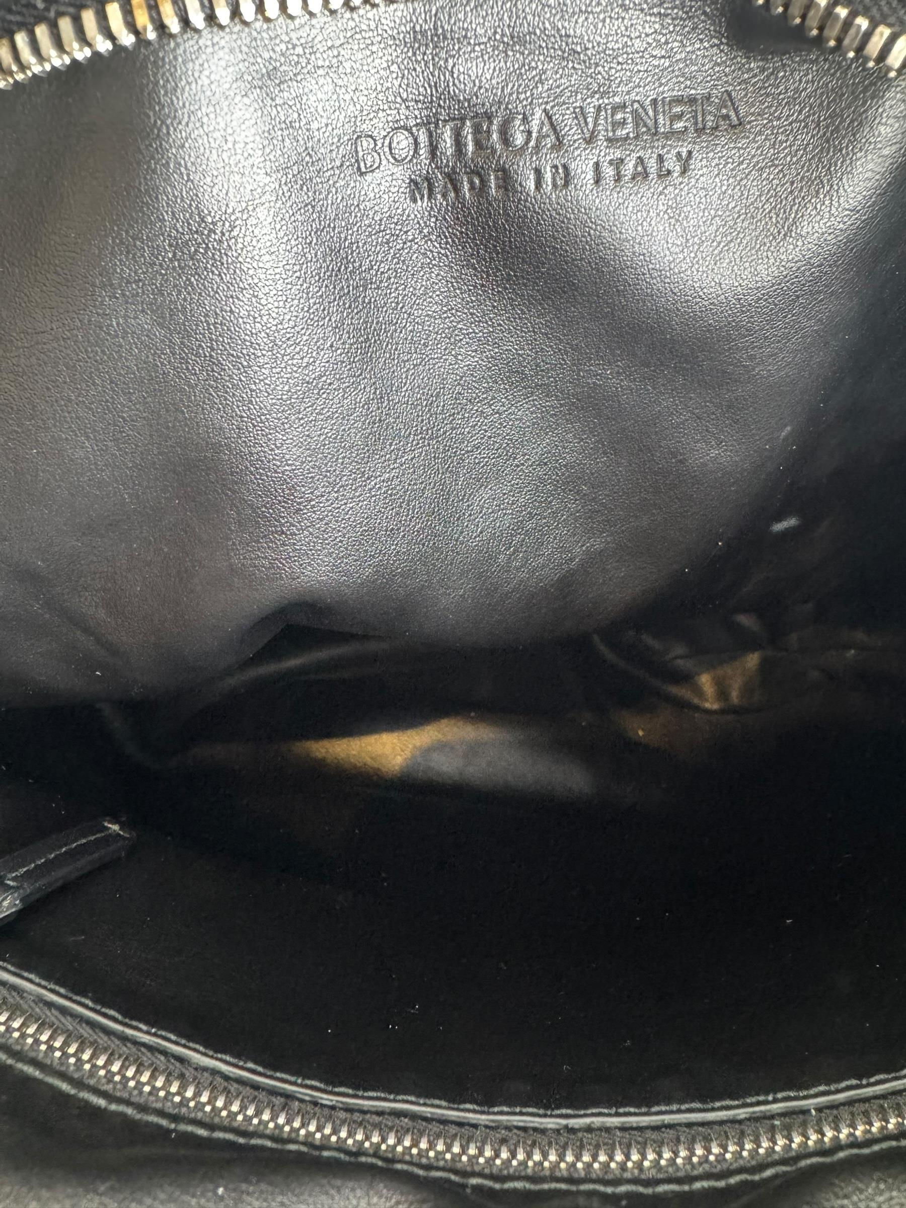 BOTTEGA VENETA BLACK TWIST BAG 