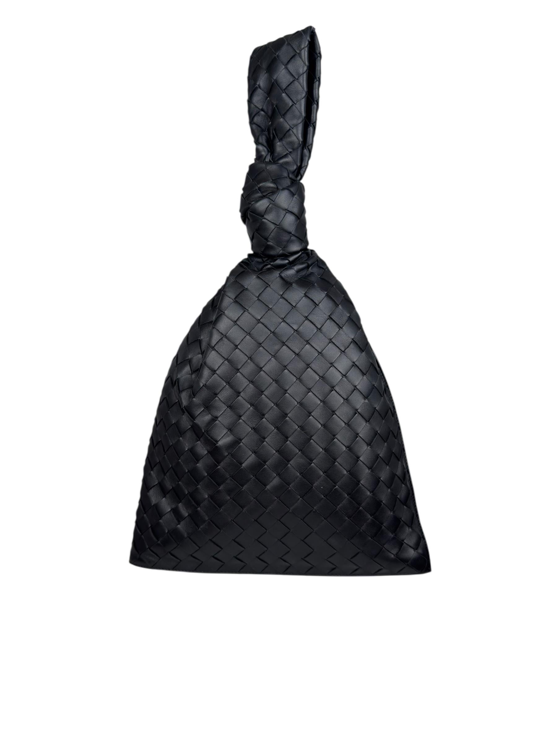 BOTTEGA VENETA BLACK TWIST BAG 