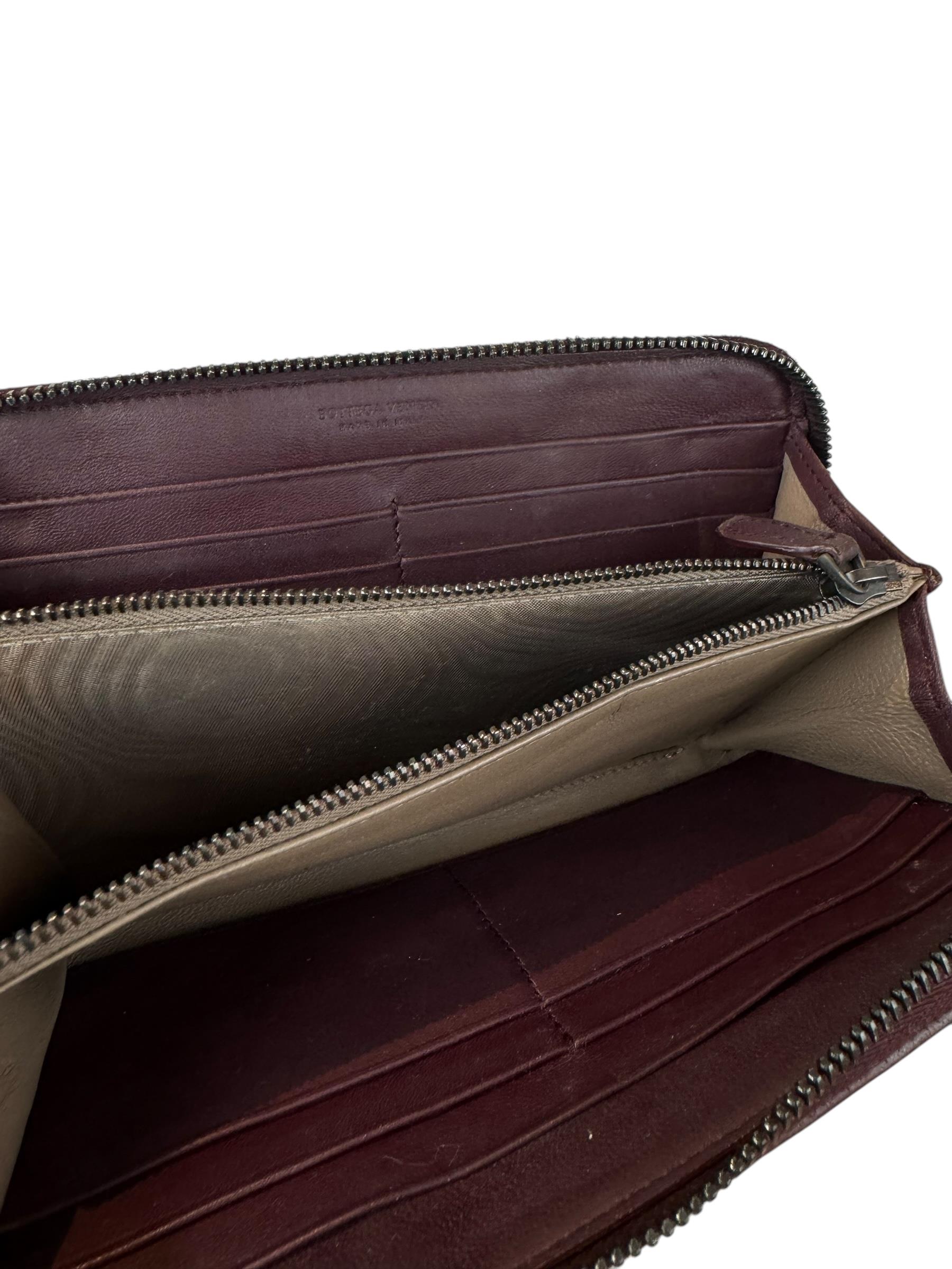 BOTTEGA VENETA BURGUNDY WALLET 