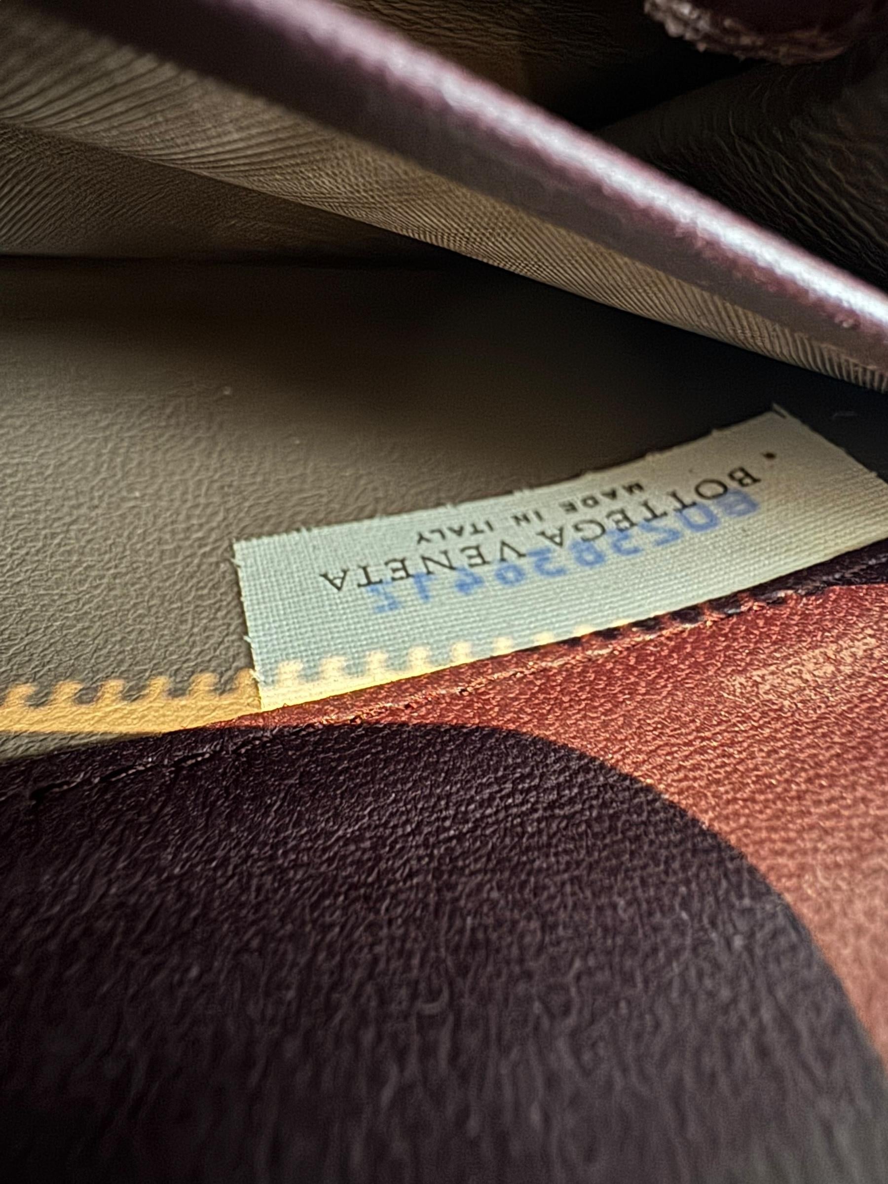 BOTTEGA VENETA BURGUNDY WALLET 
