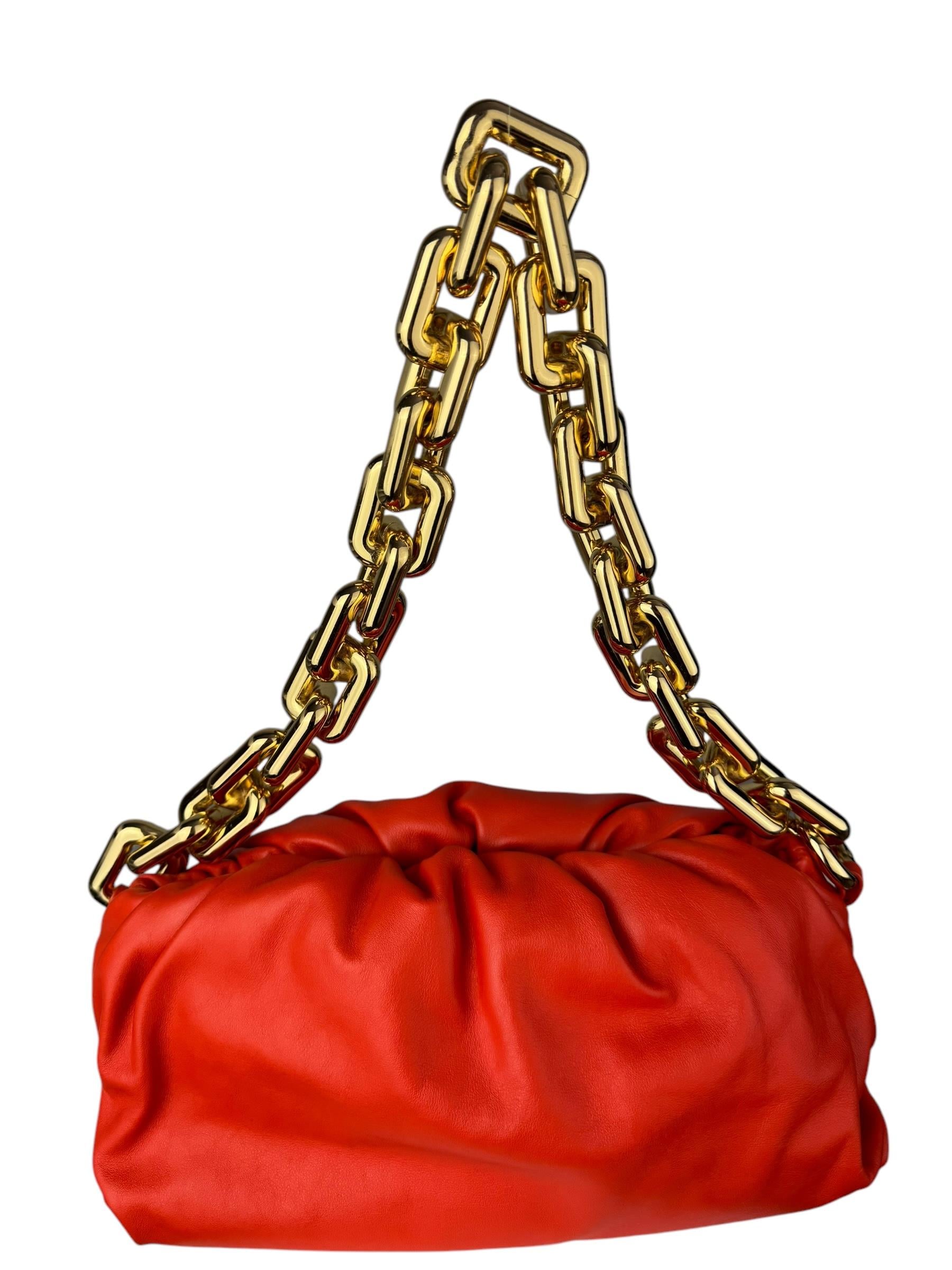 BOTTEGA VENETA CHAIN POUCH BAG