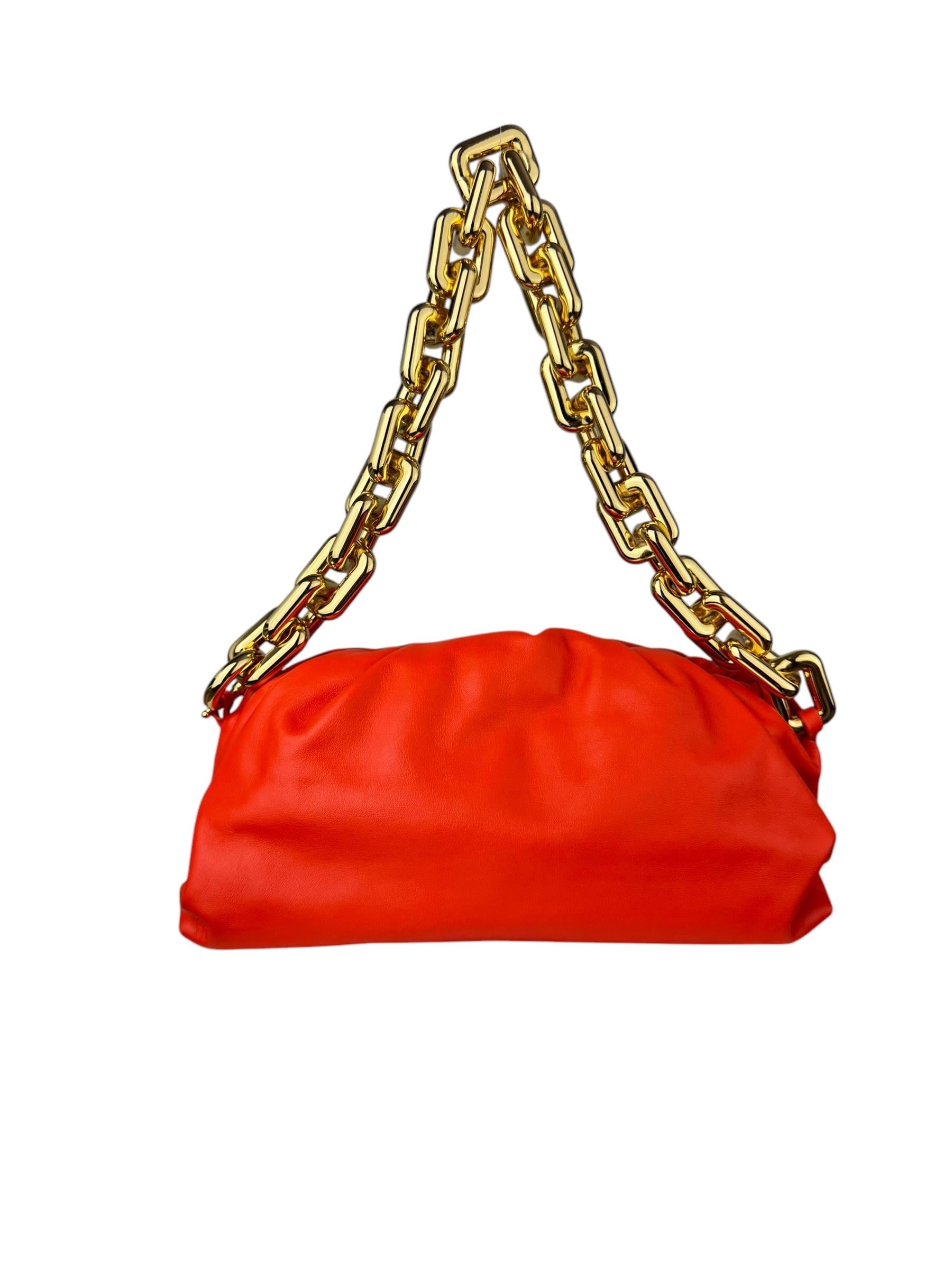 BOTTEGA VENETA CHAIN POUCH BAG