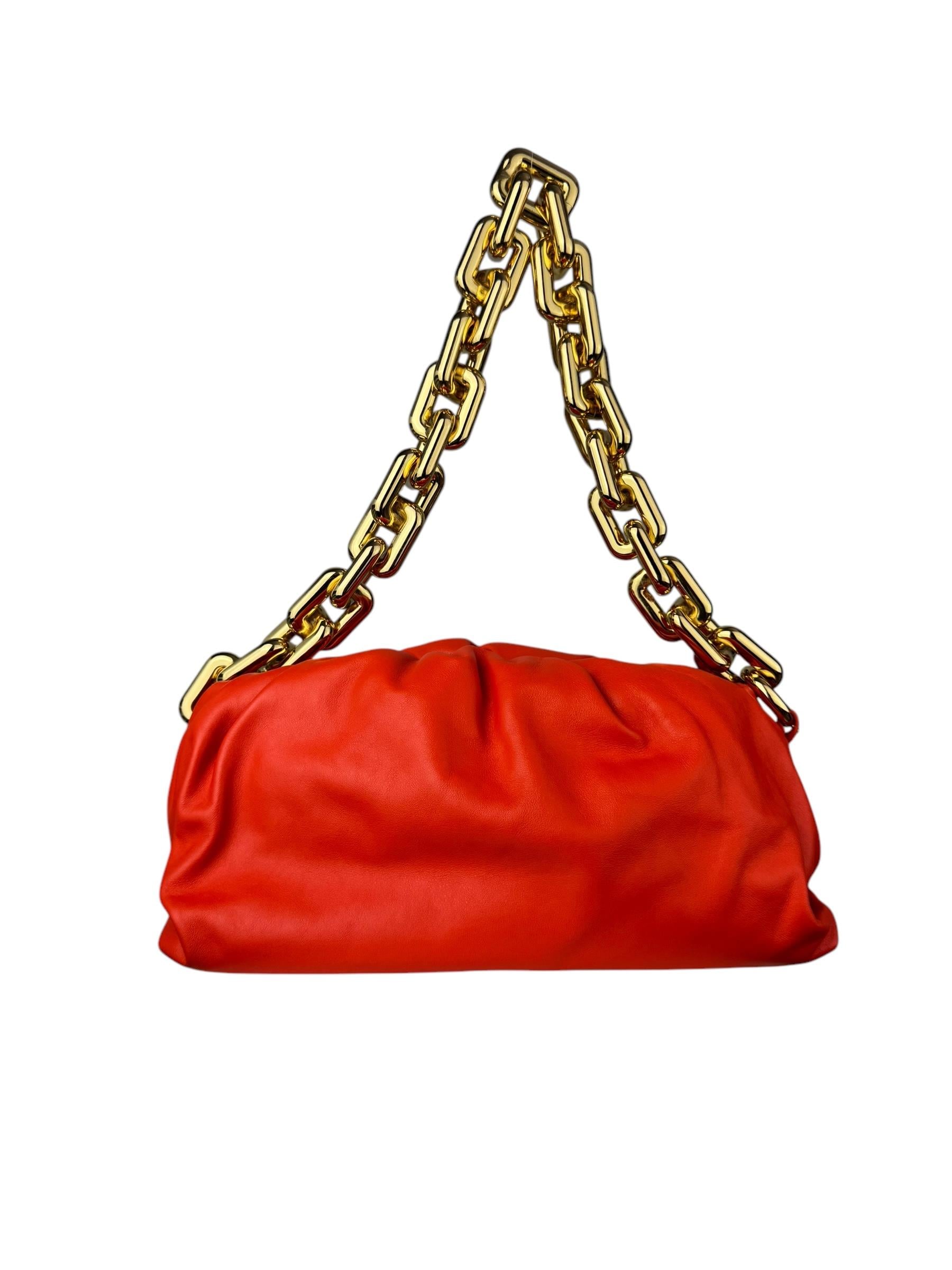 BOTTEGA VENETA CHAIN POUCH BAG