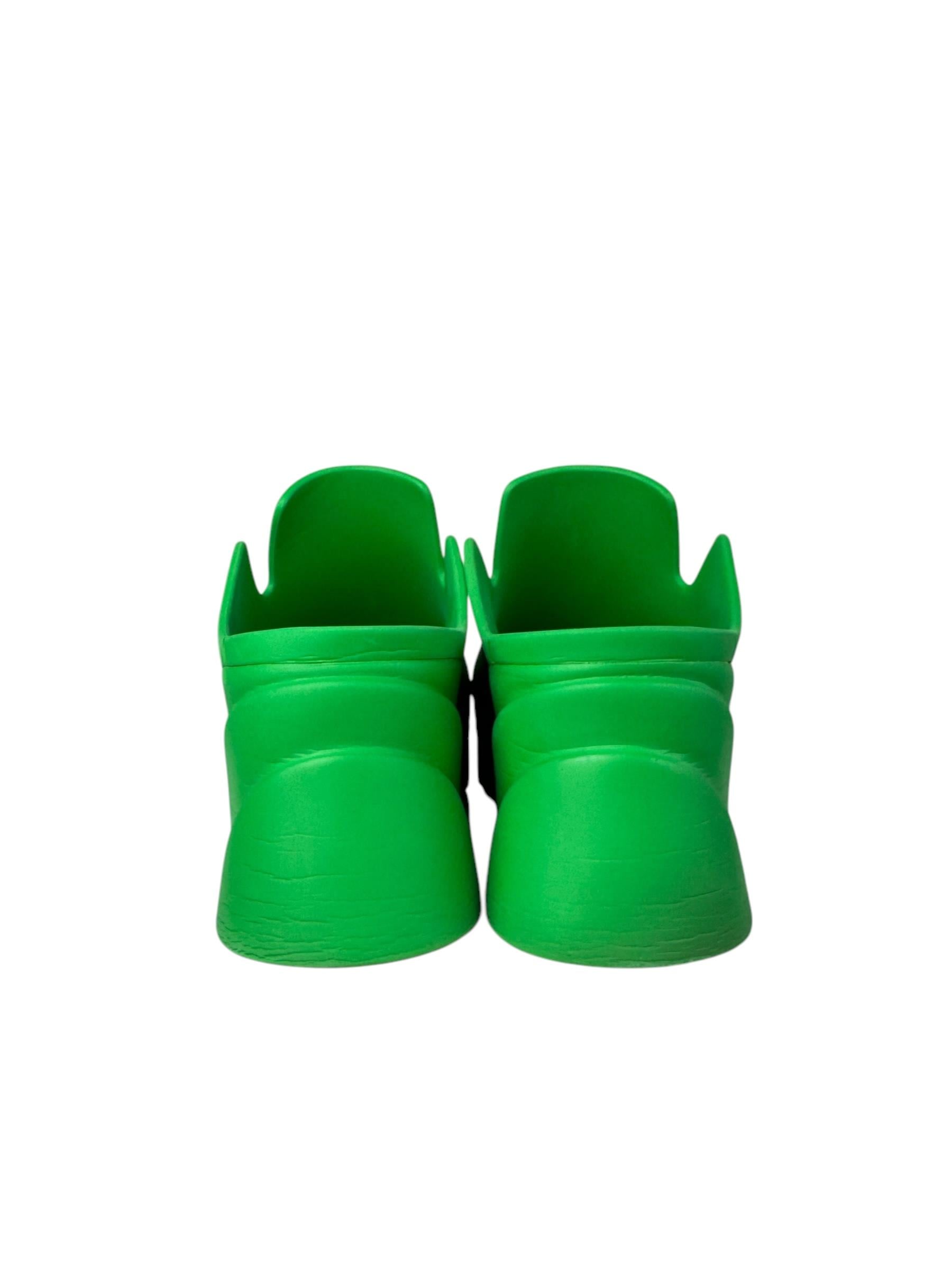 BOTTEGA VENETA GREEN CLOGS RUBBER