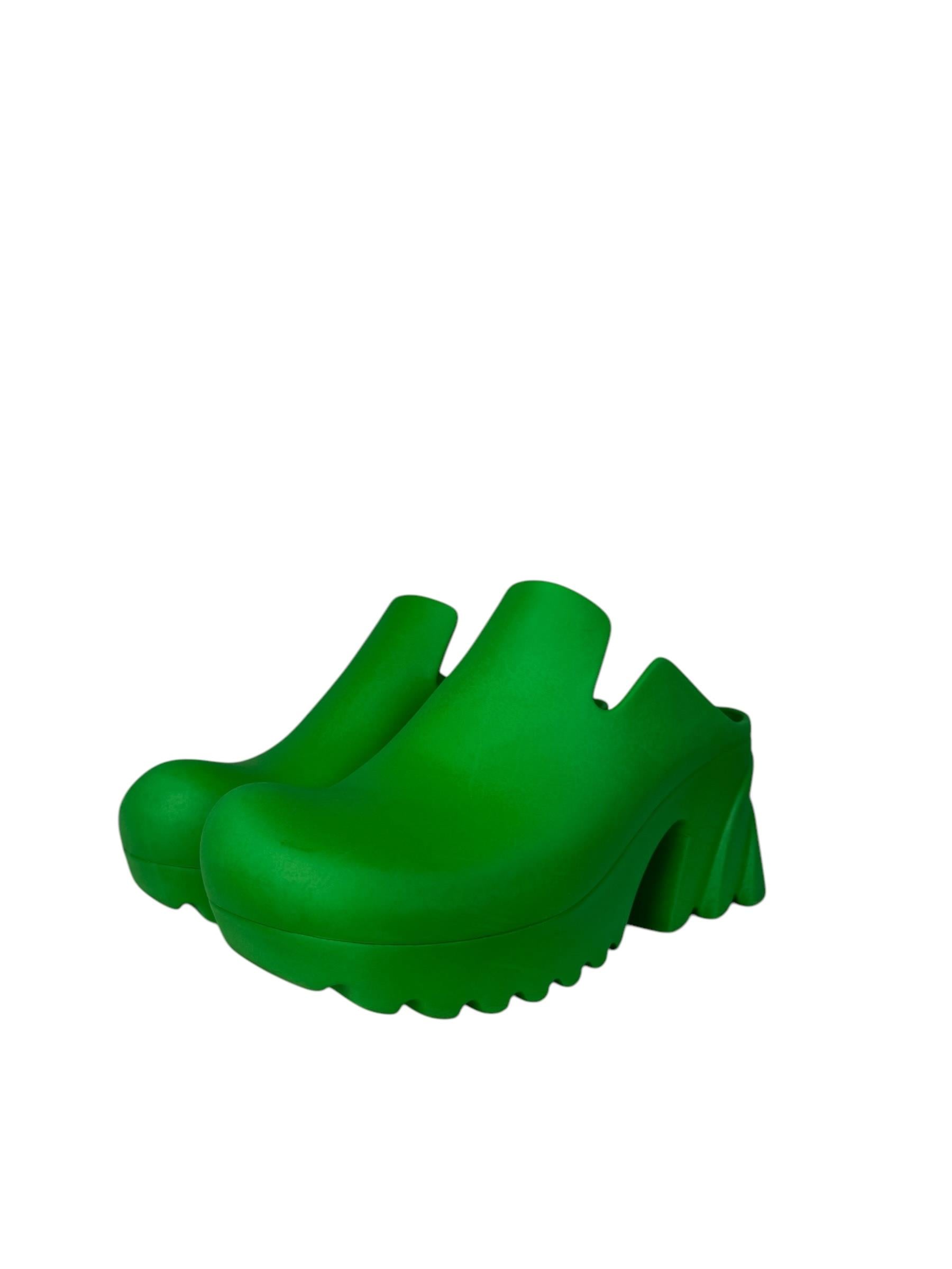 BOTTEGA VENETA GREEN CLOGS RUBBER
